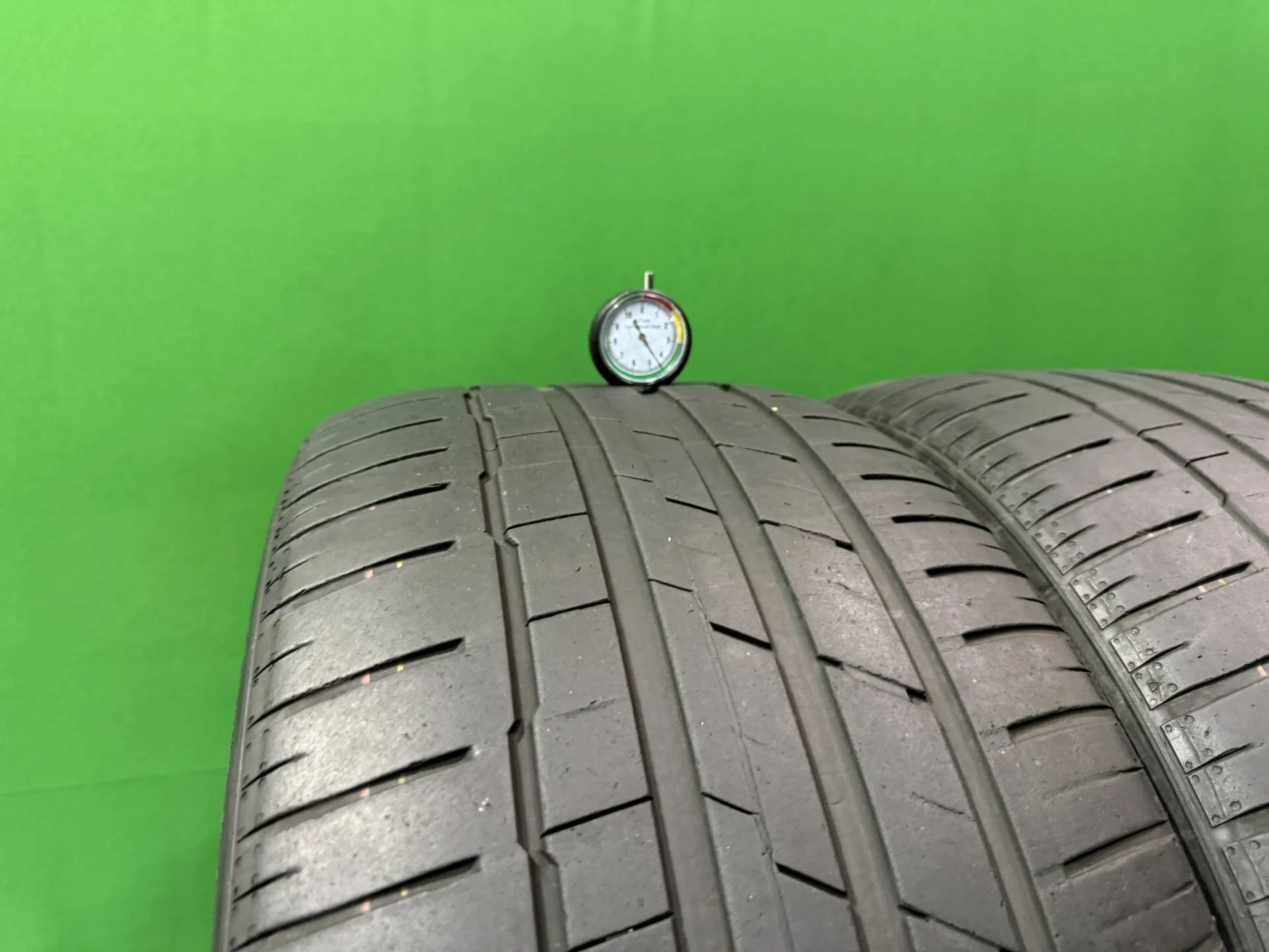 285/40 R21 дюймов Hankook Ventus S1 Evo3 SUV K127A летние - миниатюра 6