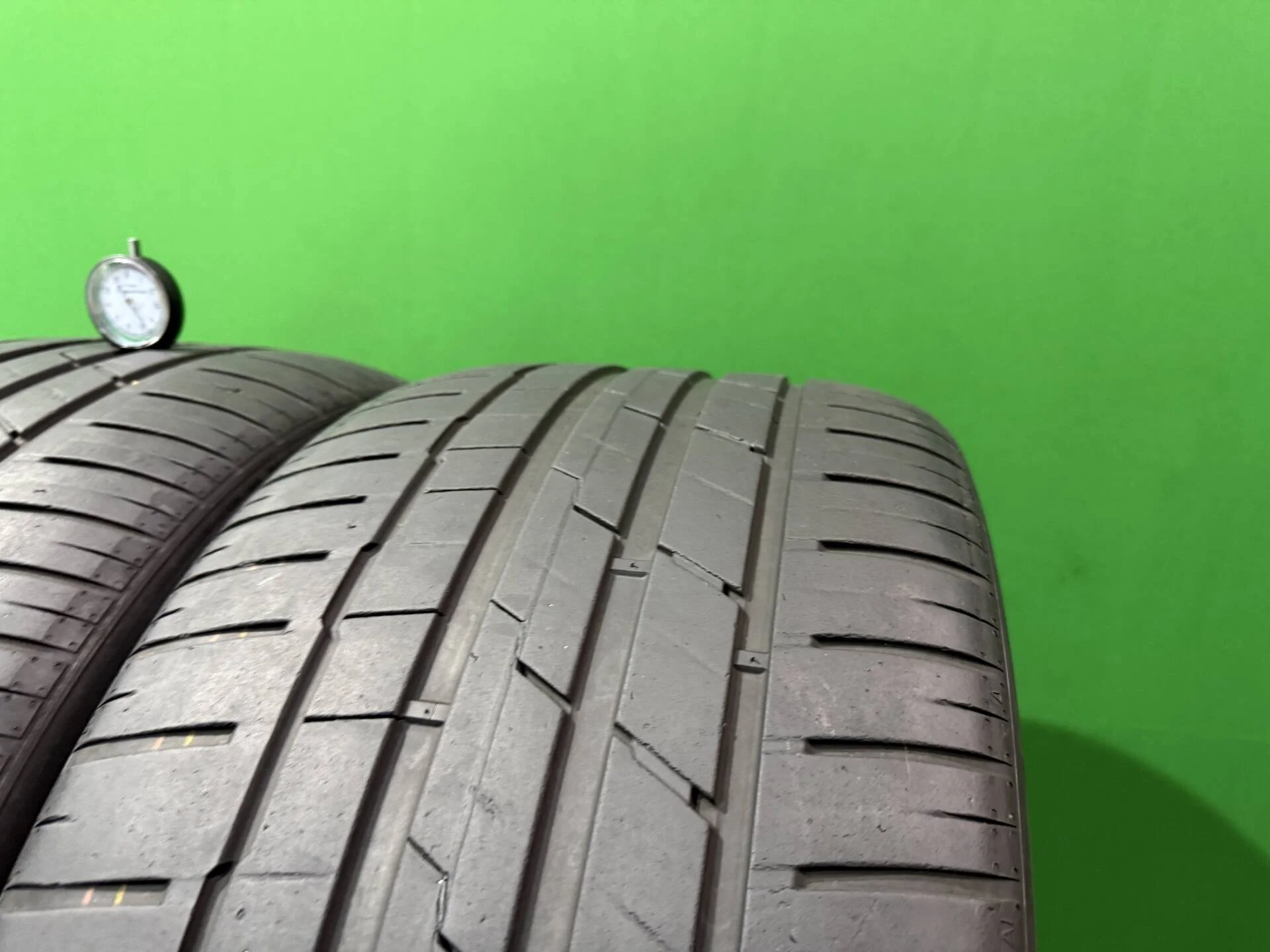 285/40 R21 дюймов Hankook Ventus S1 Evo3 SUV K127A летние - миниатюра 7