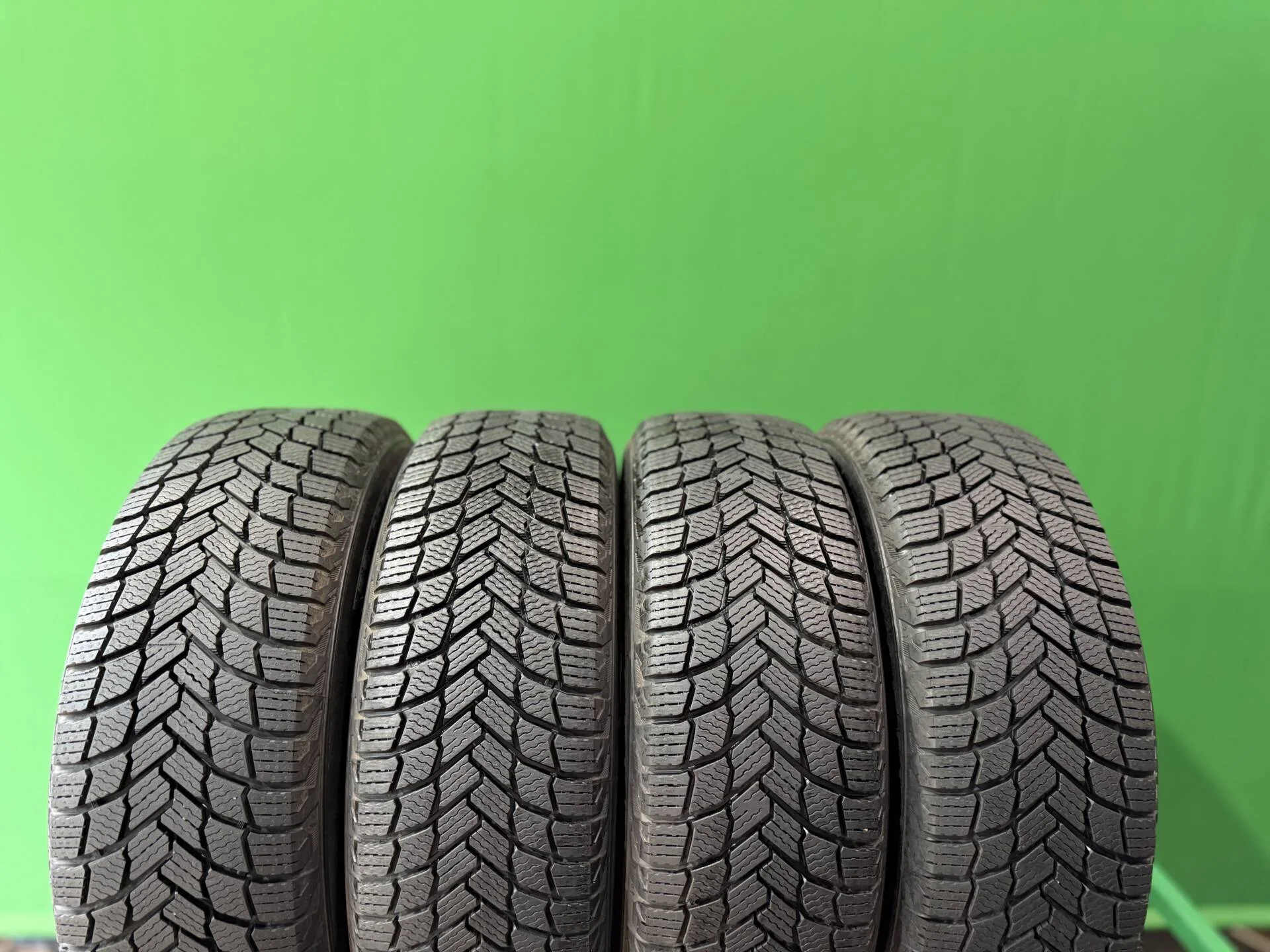 215/65 R16 дюймов Michelin X-Ice Snow зимние нешипованные