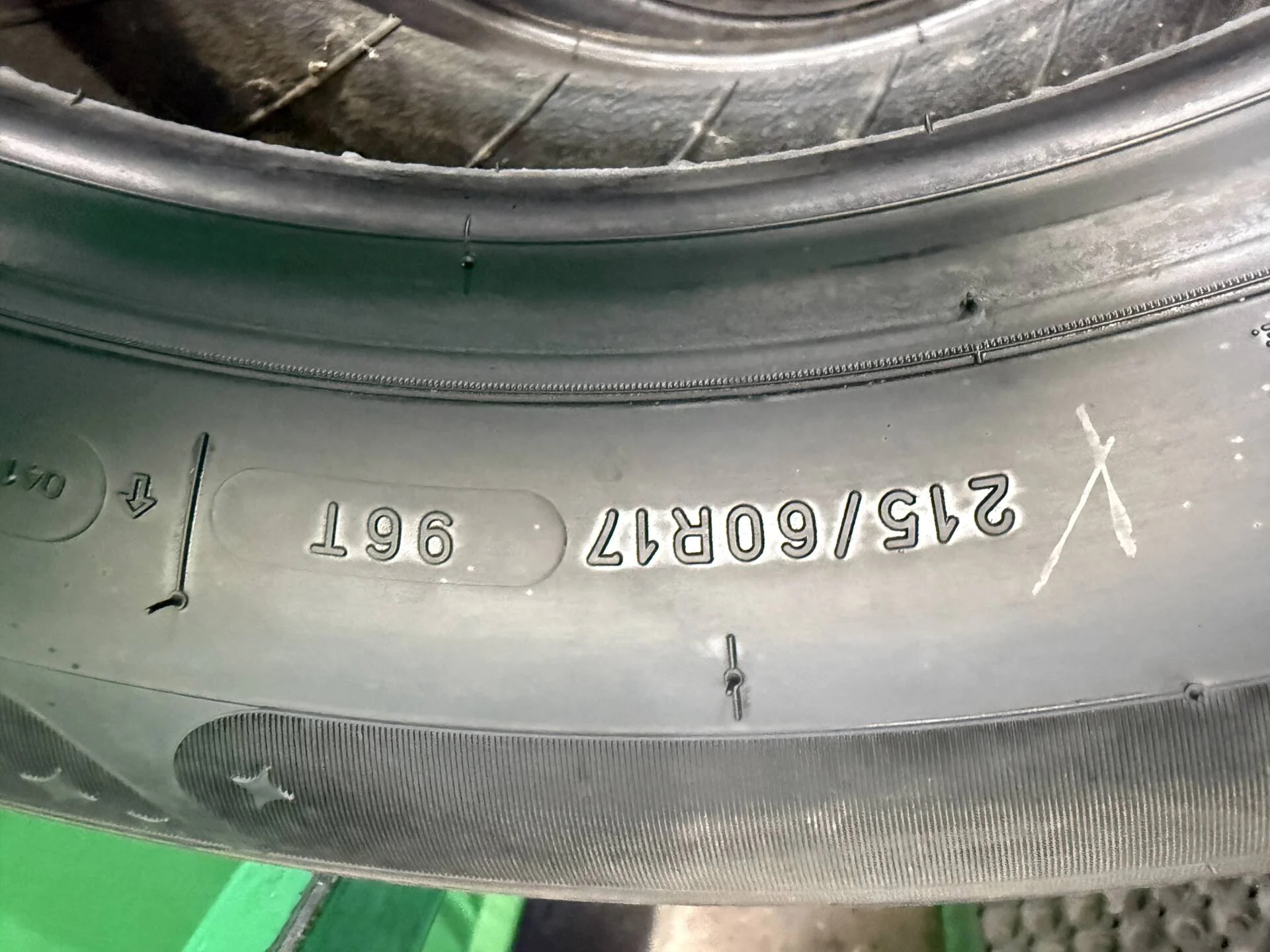 215/60 R17 дюймов Michelin X-Ice 3 зимние нешипованные - миниатюра 3