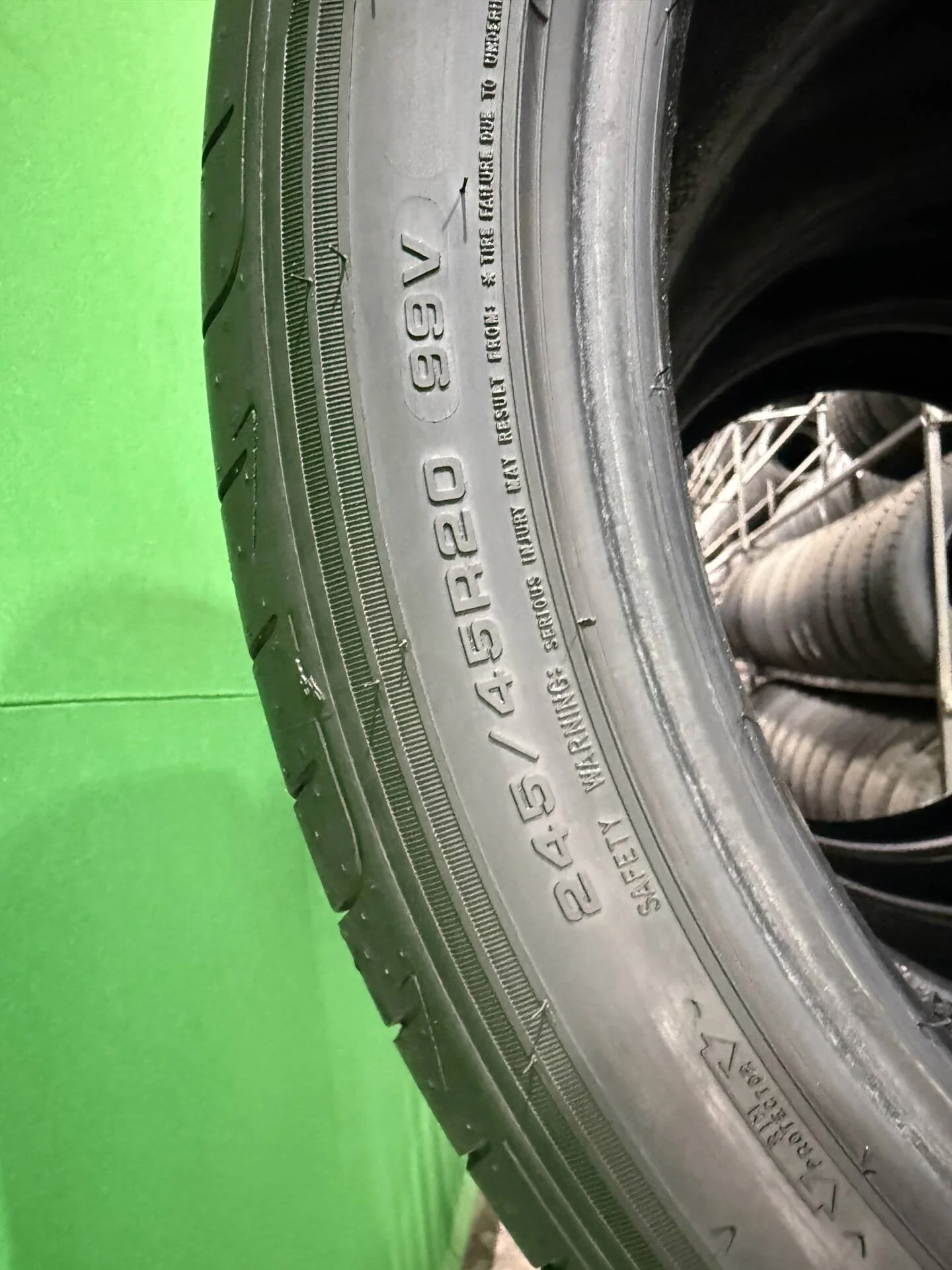 245/45 R20 дюймов Goodyear Eagle F1 Asymmetric 3 SUV летние - миниатюра 2