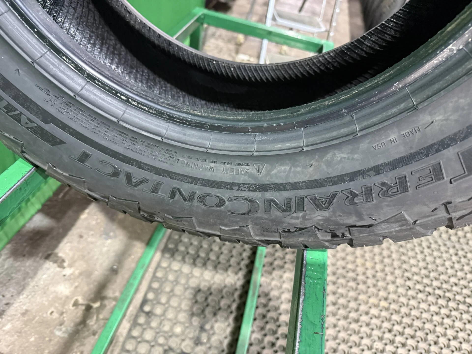 255/65 R17 дюймов Continental TerrainContact A/T летние - миниатюра 6