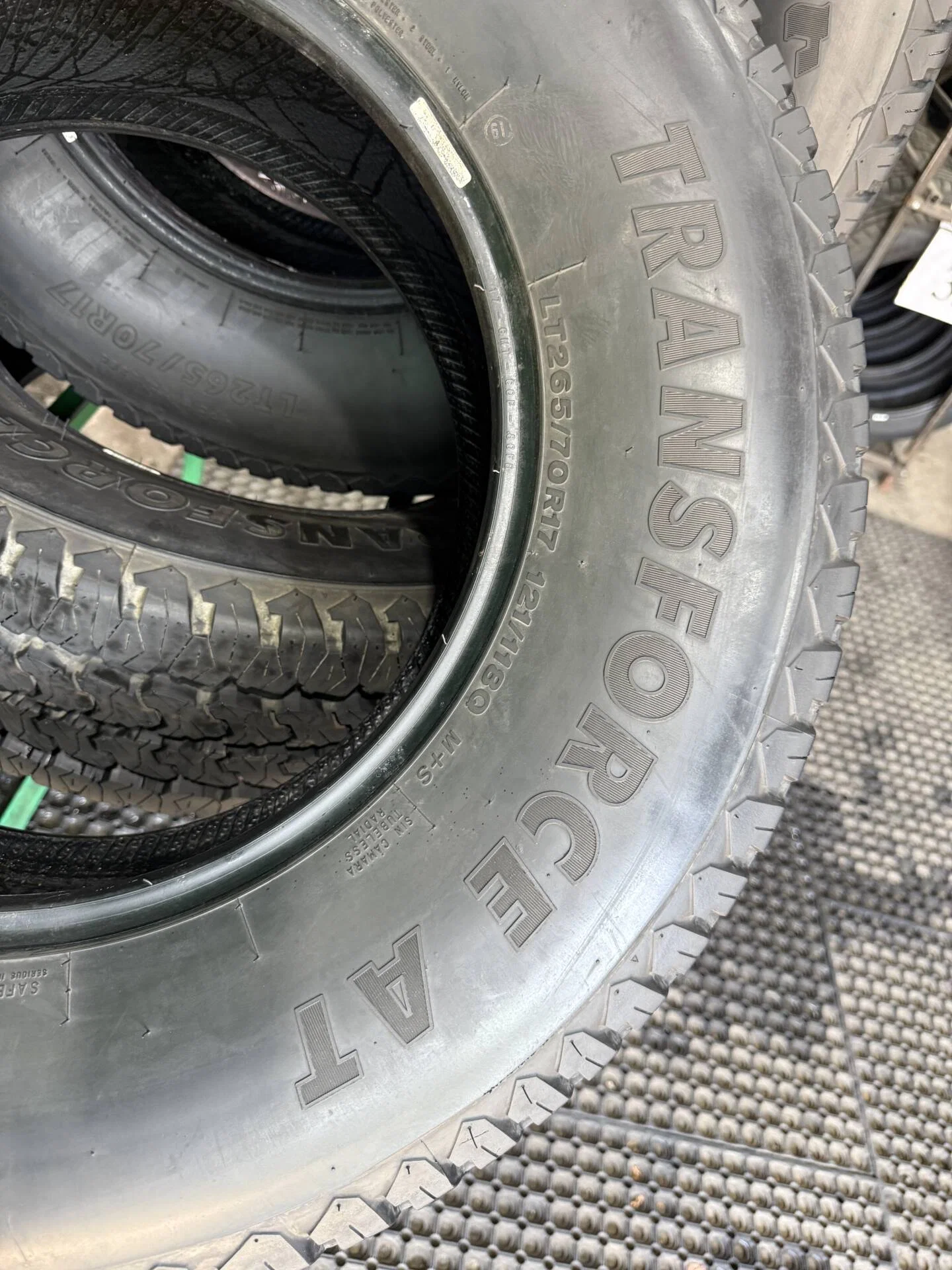 265/70 R17 дюймов Firestone Transforce AT всесезонные - миниатюра 6