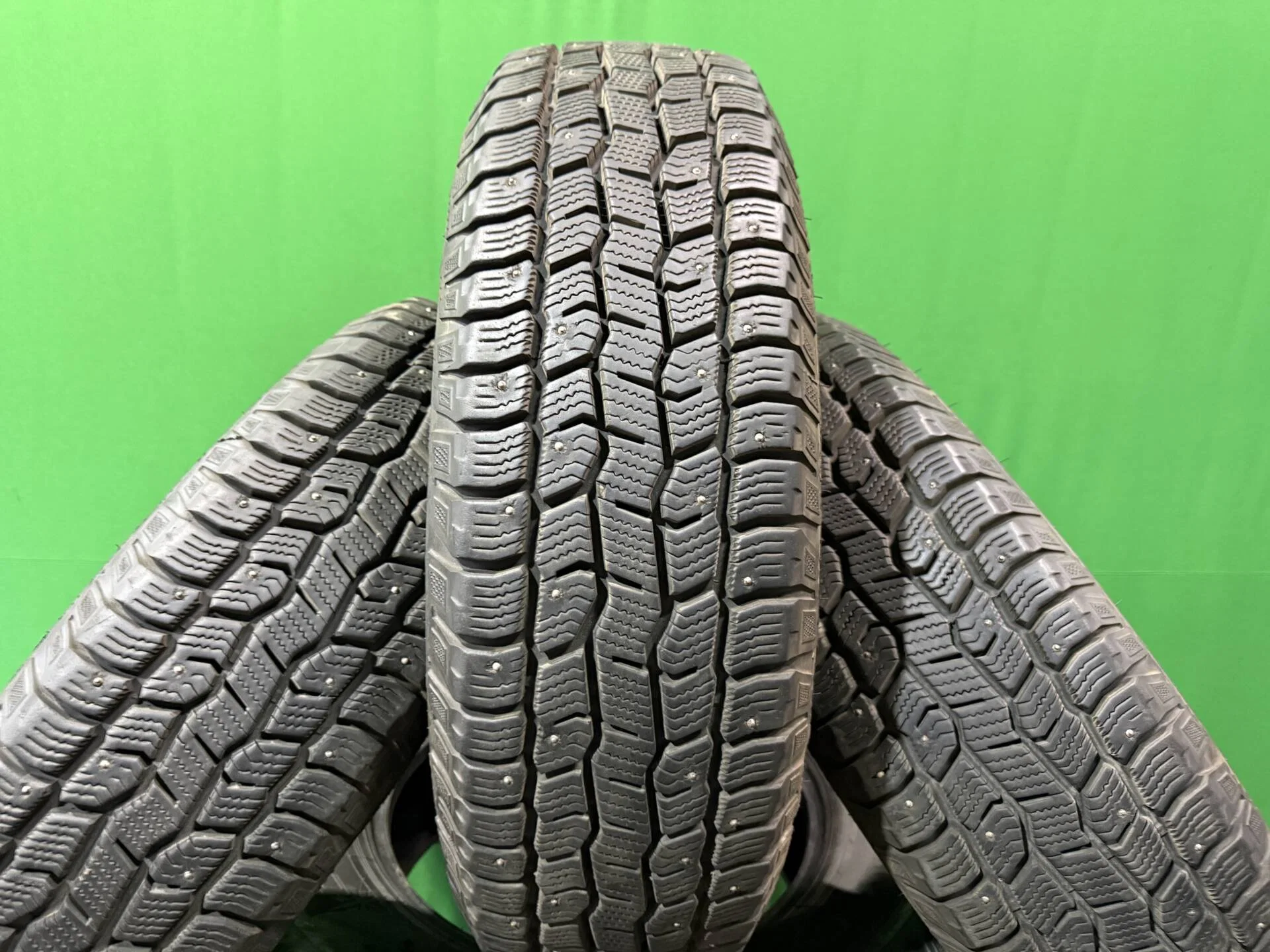 245/75 R17 дюймов Cooper Discoverer Snow Claw зимние шипованные - миниатюра 6