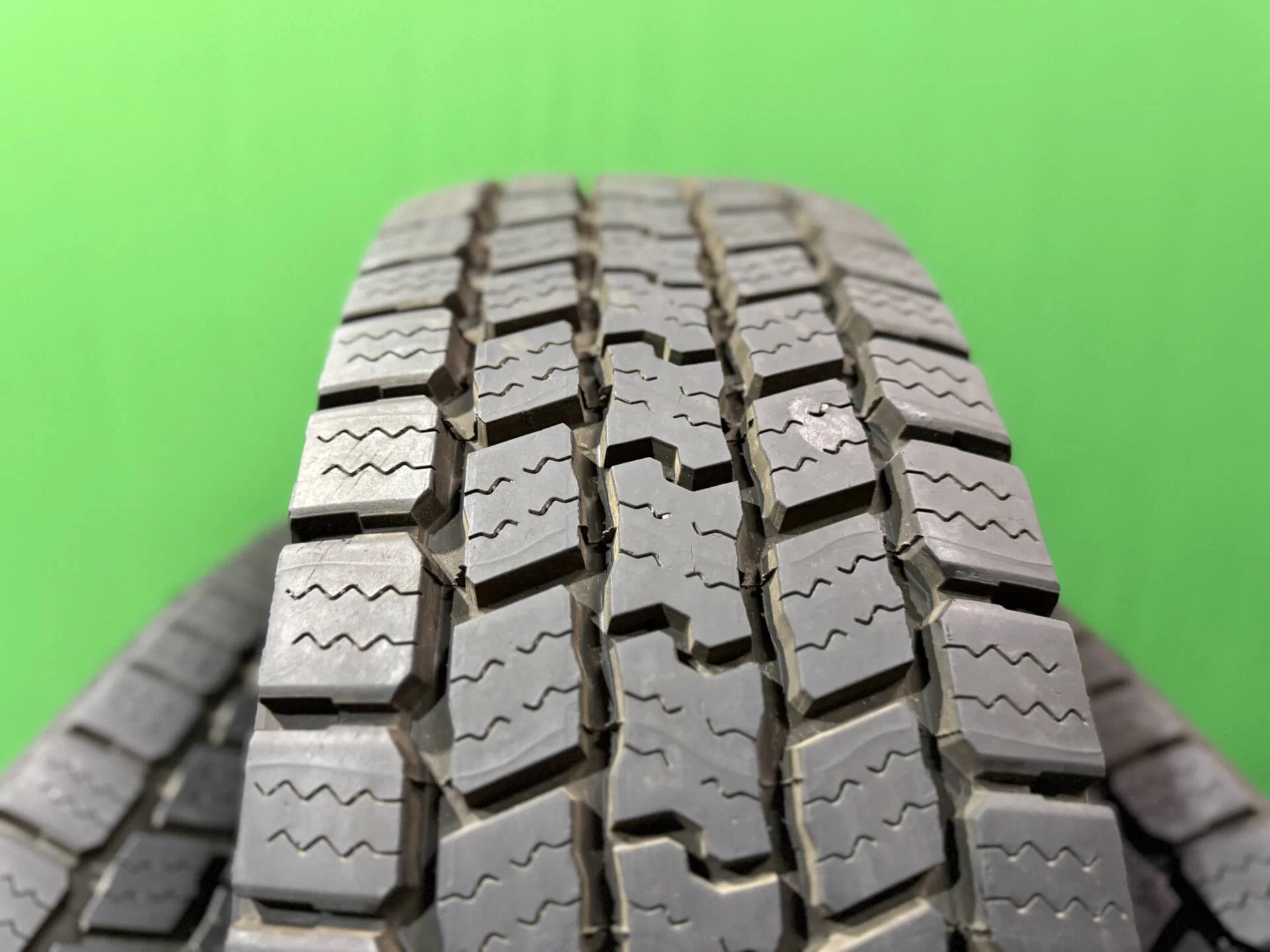 265/75 R16 дюймов Goodyear Wrangler SR/A летние - миниатюра 6