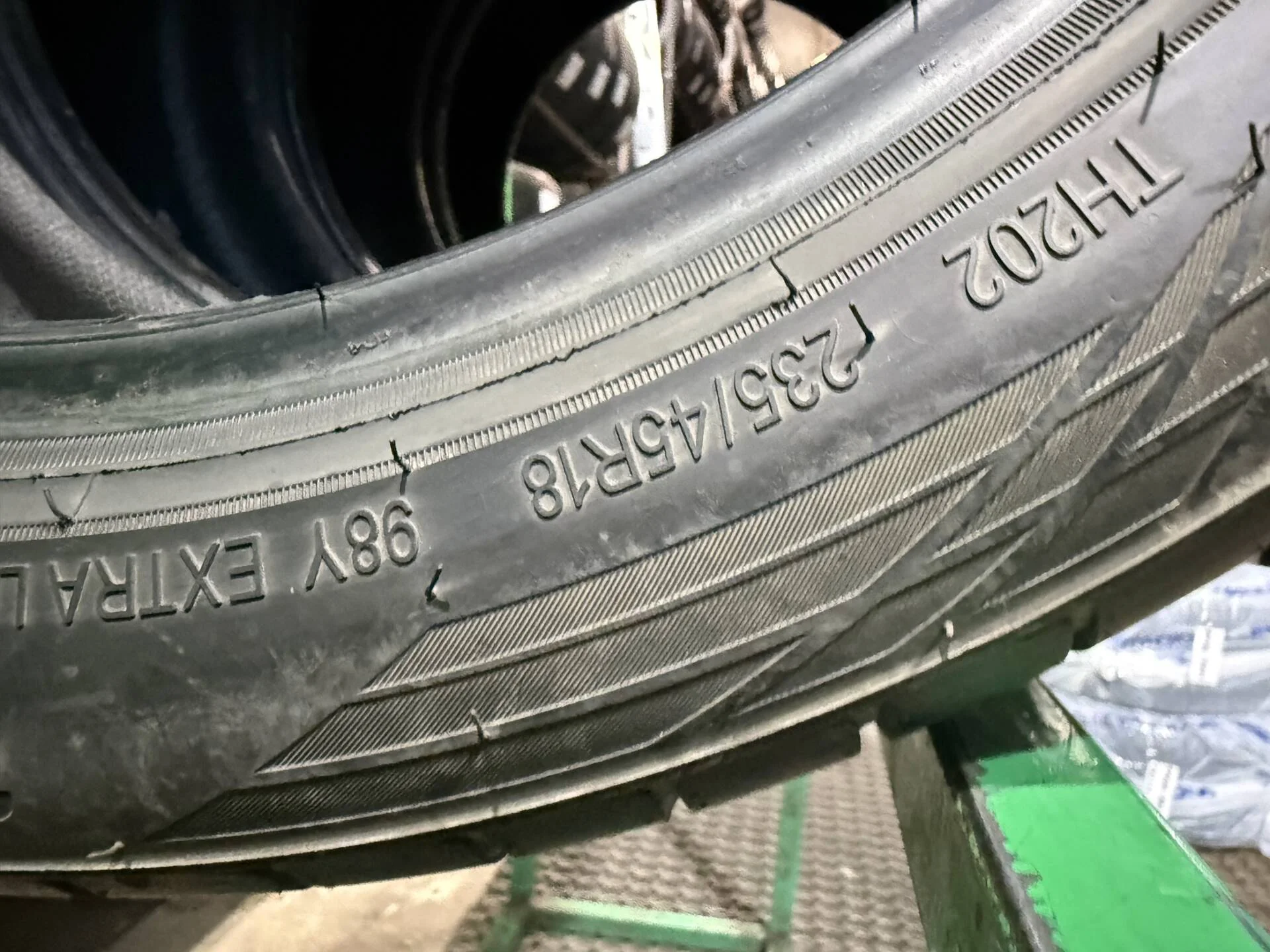235/45 R18 дюймов Triangle EffeXSport TH202 летние - миниатюра 3