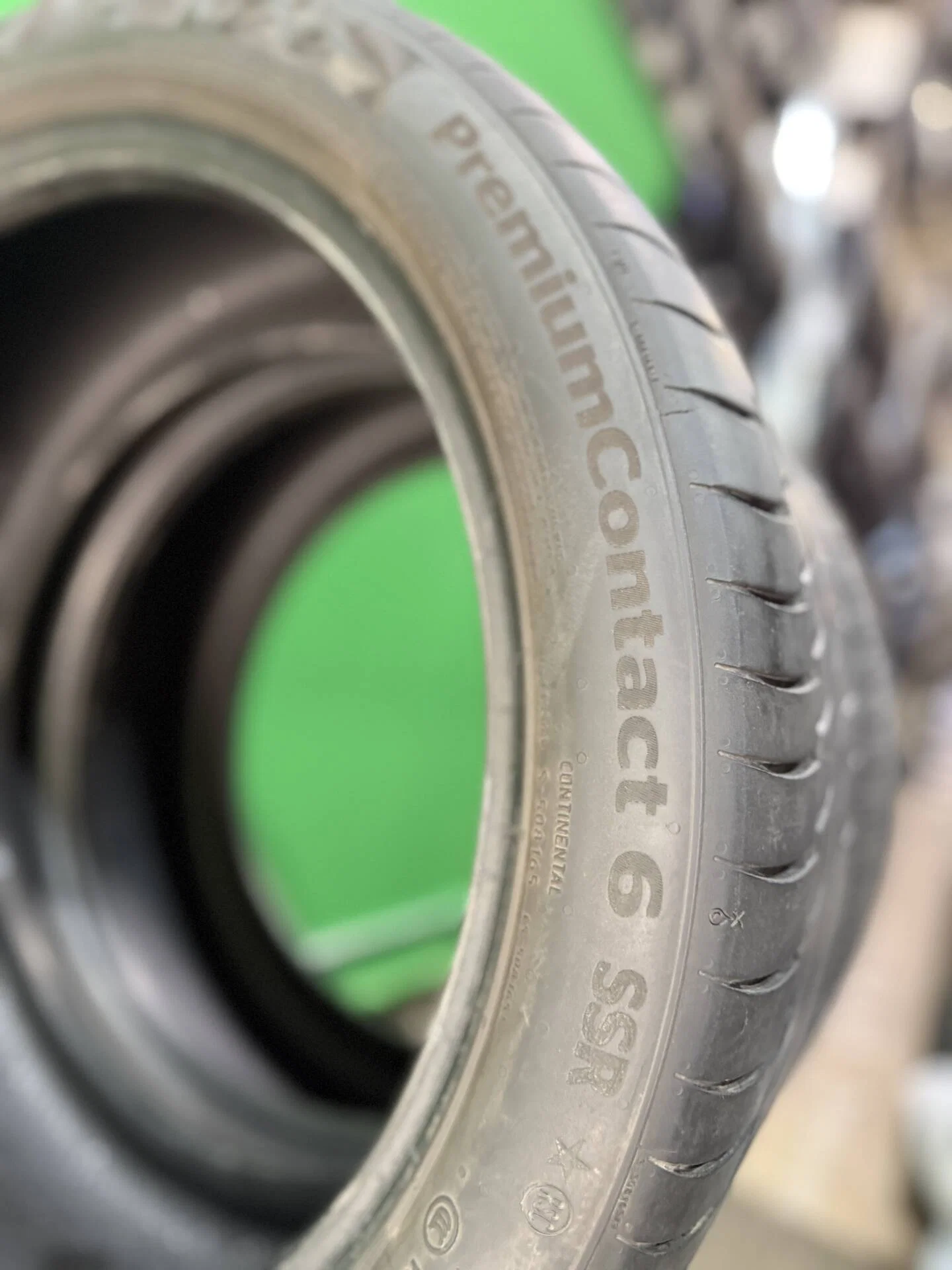 245/40 R19 дюймов Continental PremiumContact 6 SSR летние - миниатюра 3