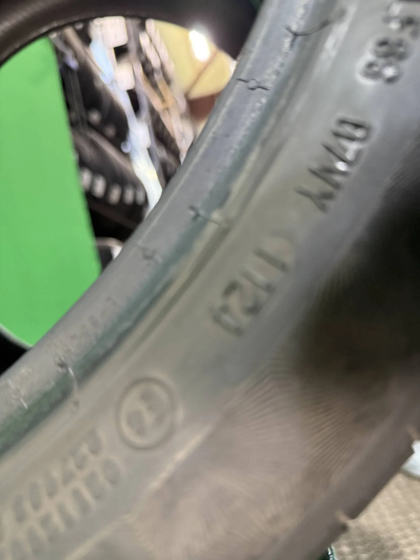 245/40 R19 дюймов Continental PremiumContact 6 SSR летние - миниатюра 6