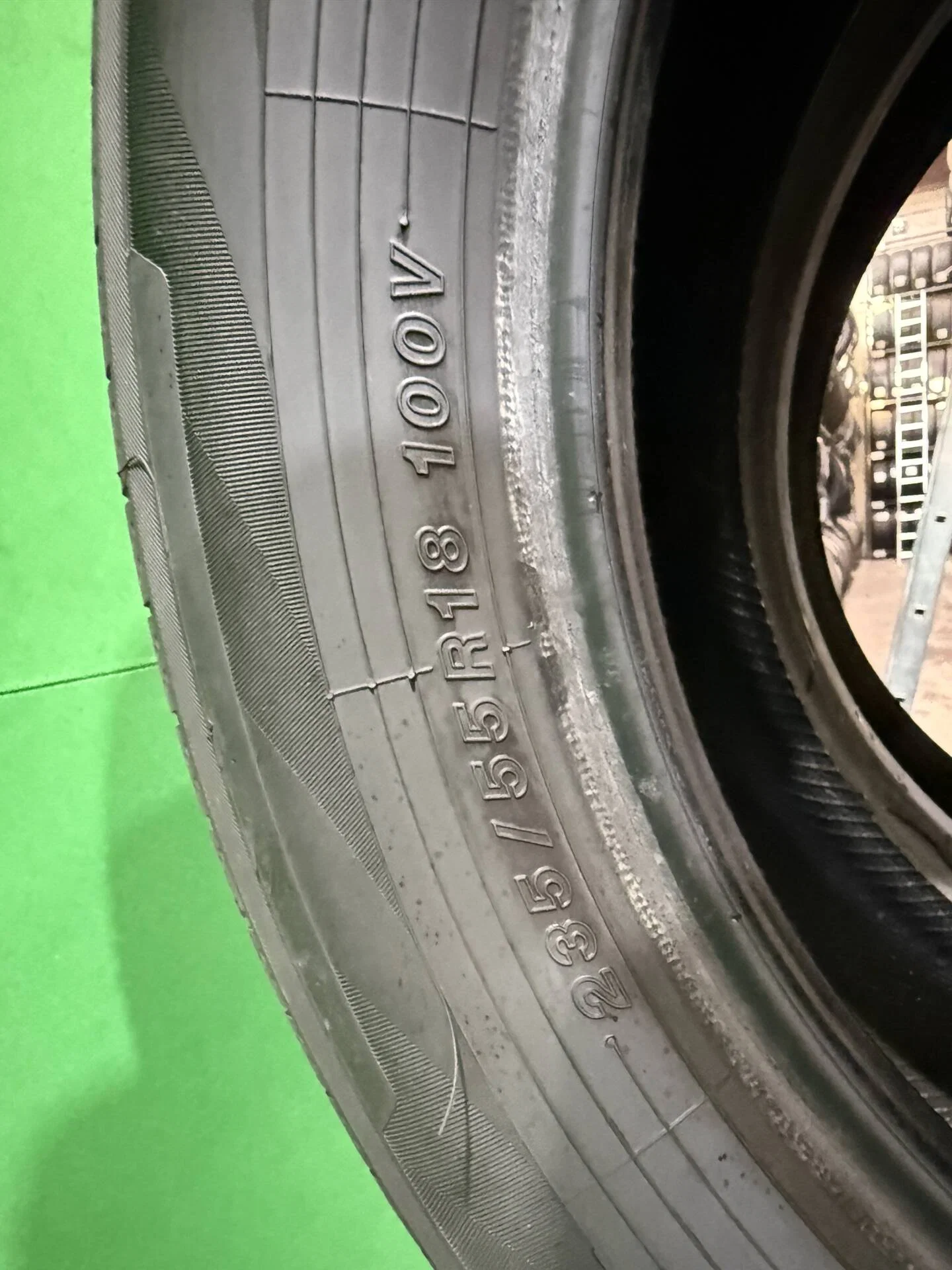 235/55 R18 дюймов Yokohama BluEarth AE50 летние - миниатюра 3