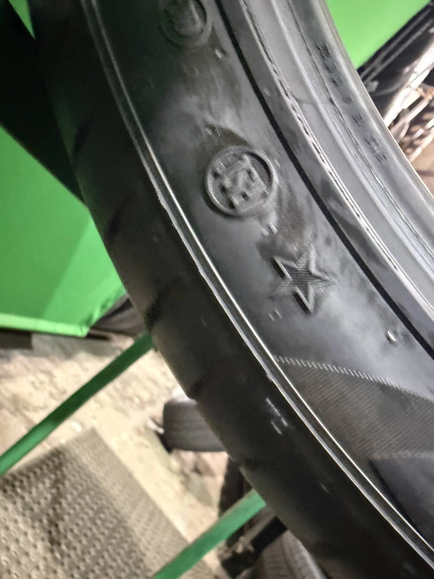 275/35 R20 дюймов Pirelli P Zero PZ4 летние - миниатюра 2