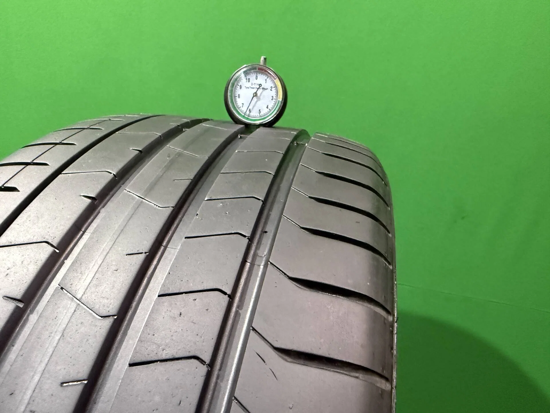 275/35 R20 дюймов Pirelli P Zero PZ4 летние - миниатюра 4