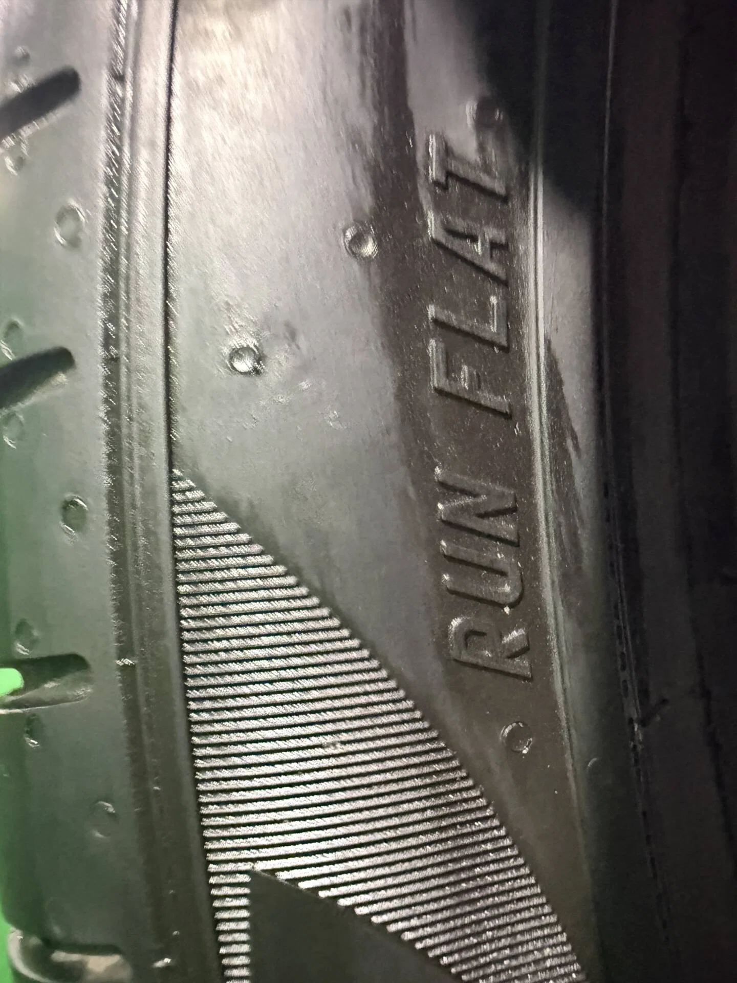 275/35 R20 дюймов Pirelli P Zero PZ4 летние - миниатюра 5