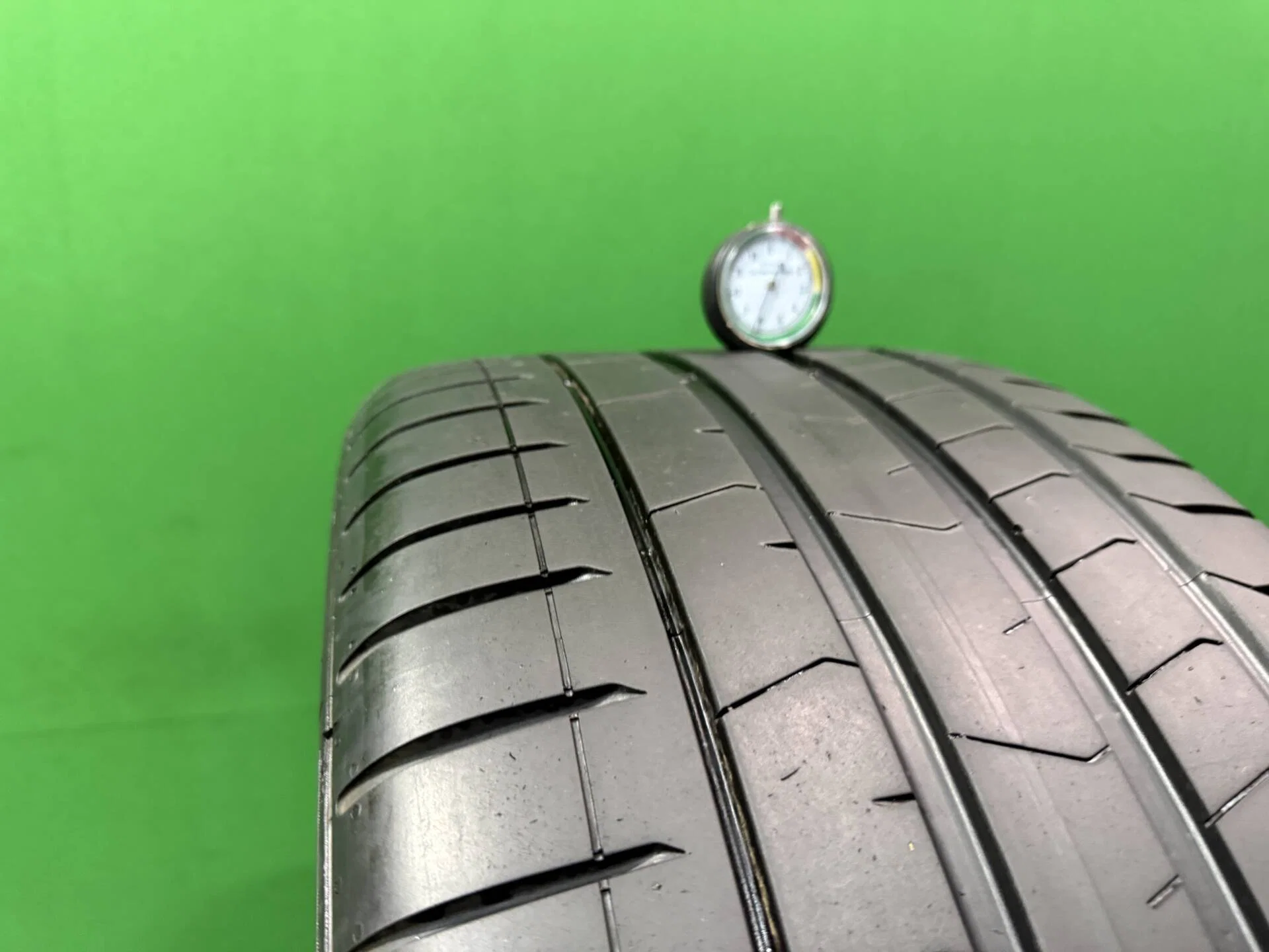 275/35 R20 дюймов Pirelli P Zero PZ4 летние - миниатюра 7