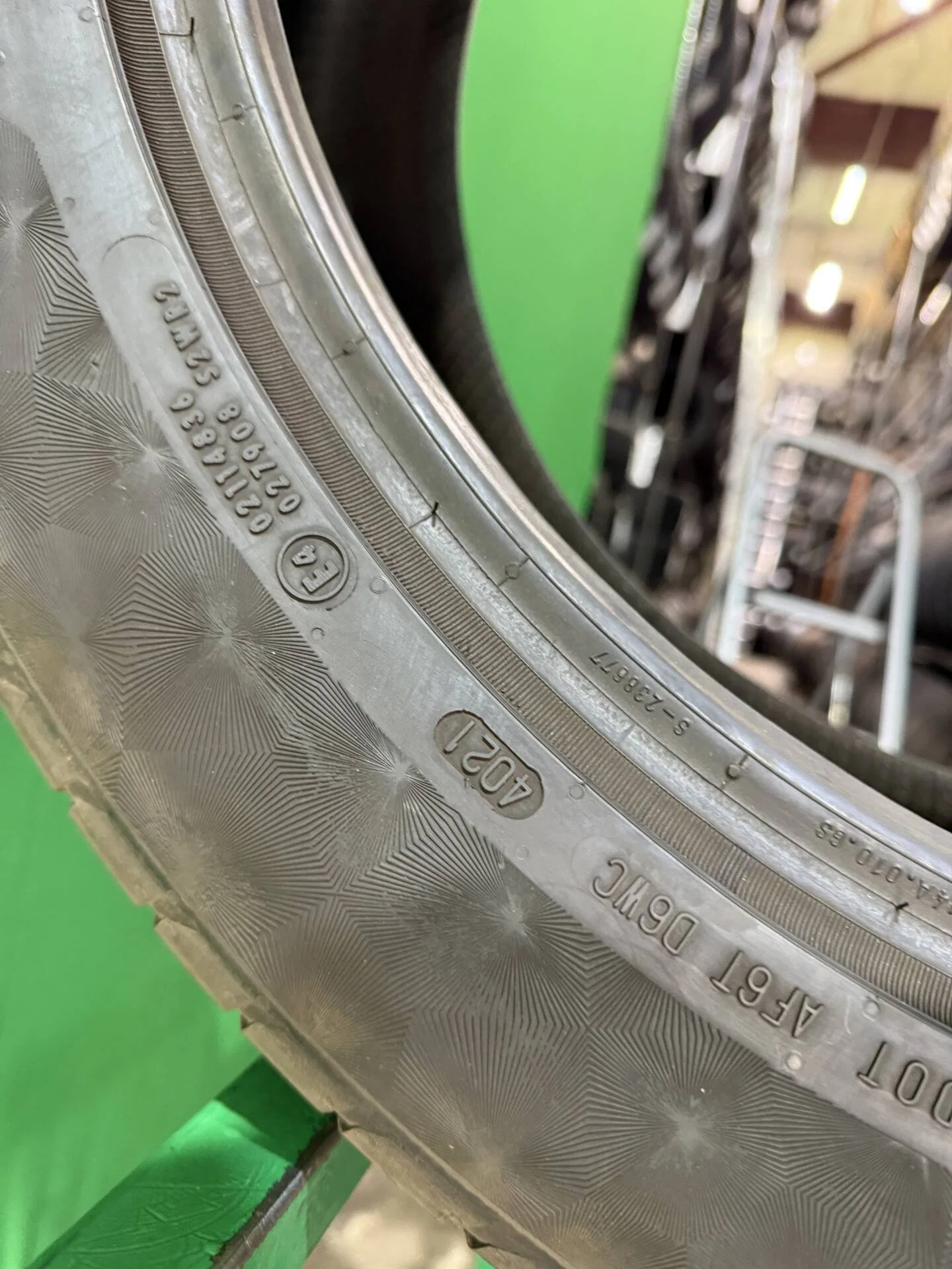 285/45 R22 дюймов Continental PremiumContact 6 SUV летние - миниатюра 8