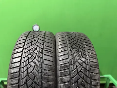 225/40 R18 дюймов Goodyear UltraGrip Performance зимние нешипованные