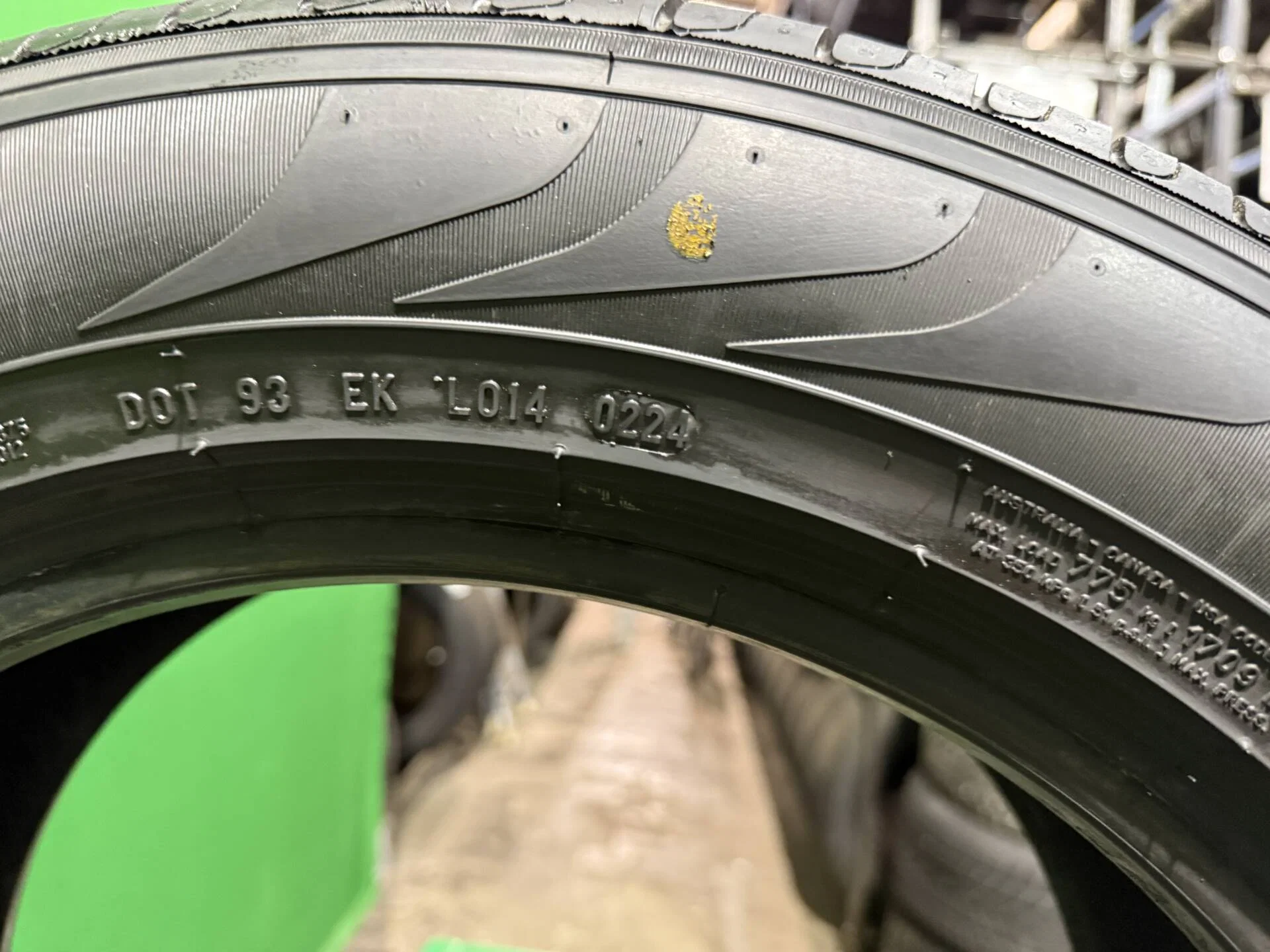 235/55 R17 дюймов Pirelli Scorpion Verde летние - миниатюра 4