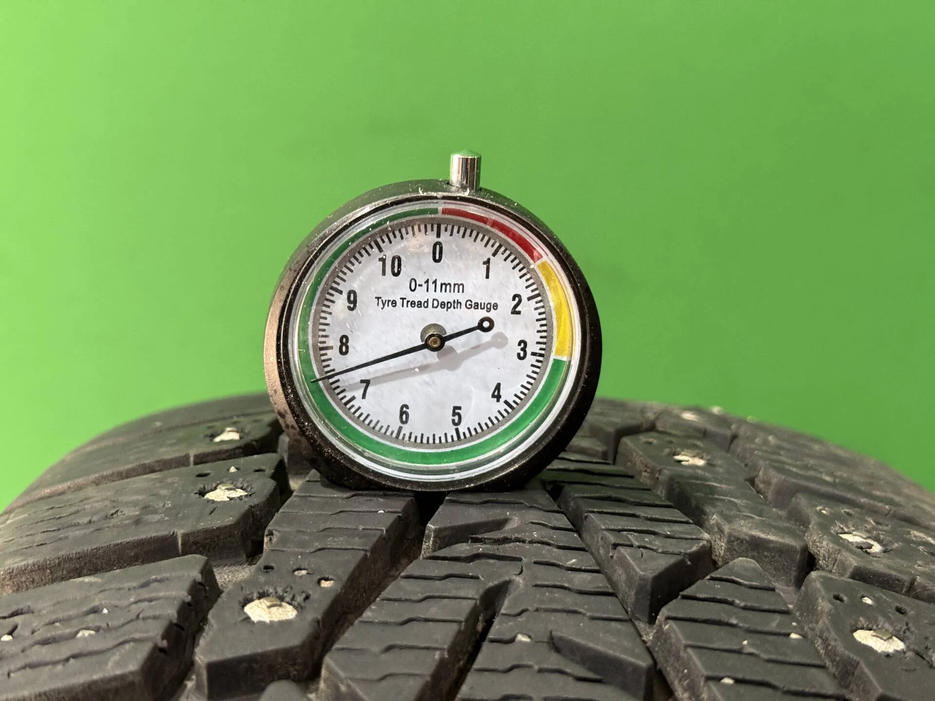 195/55 R15 Nokian Tyres Nordman 7 зимние шипованные - миниатюра 2