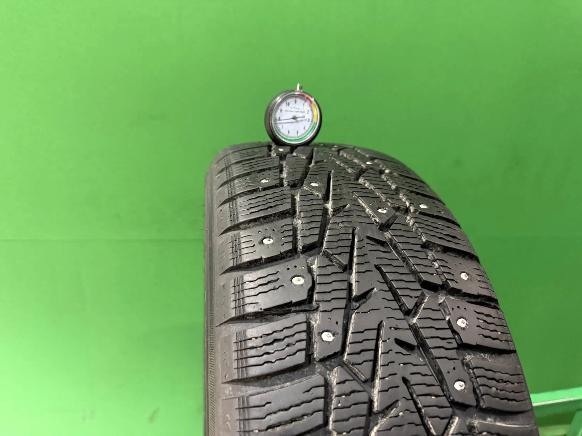 195/60 R15 Nokian Tyres Nordman 7 зимние шипованные - миниатюра 4