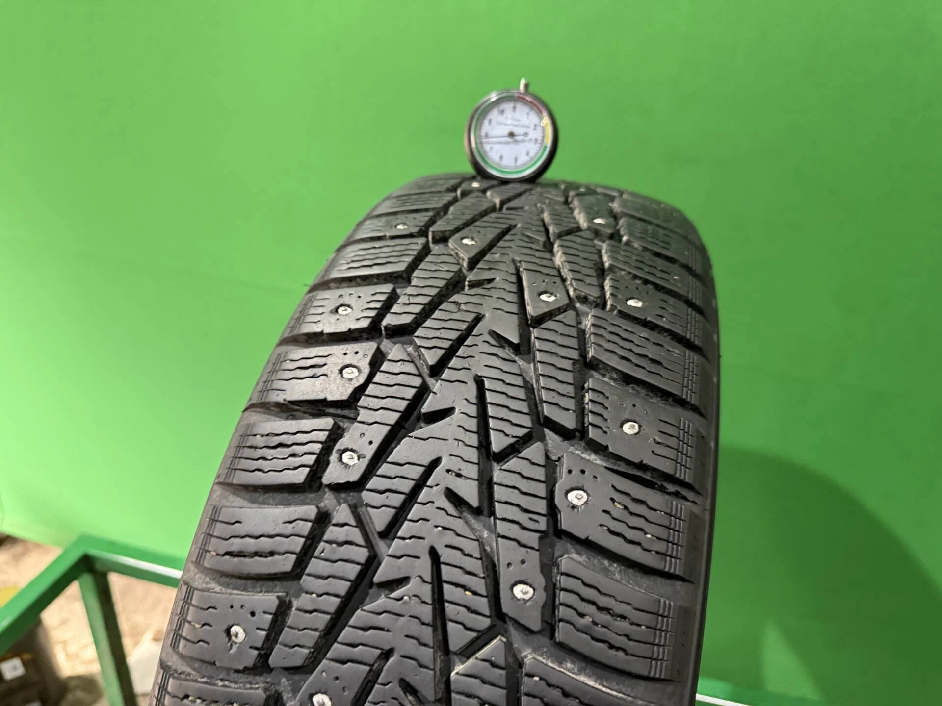 195/60 R15 Nokian Tyres Nordman 7 зимние шипованные - миниатюра 6