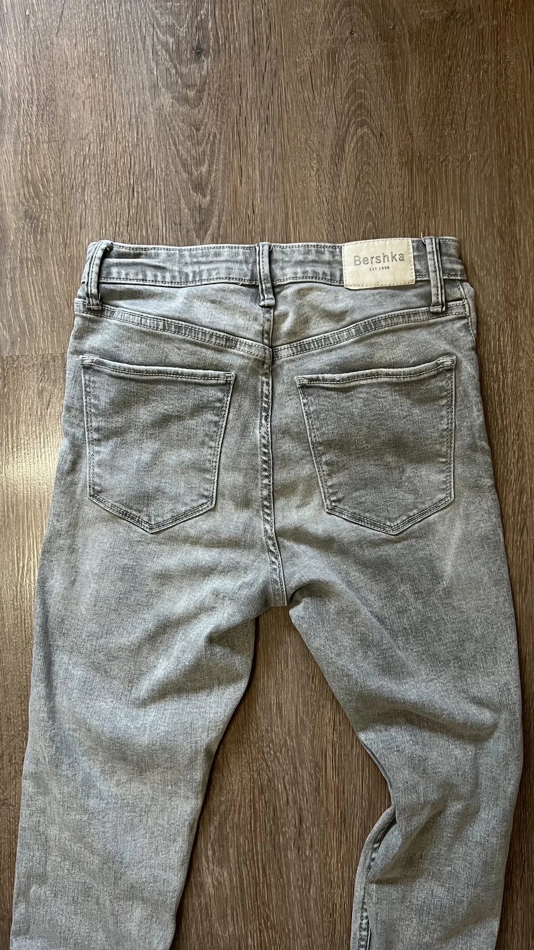 Джинсы серые Bershka - миниатюра 4