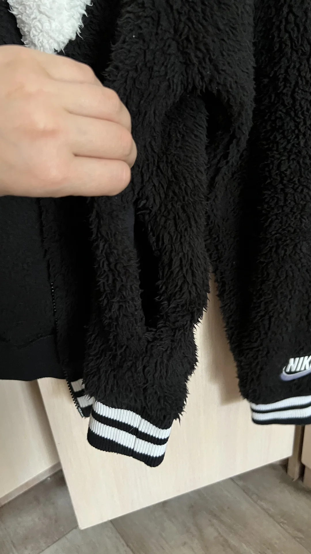 Бомбер плюшевый Nike - миниатюра 4