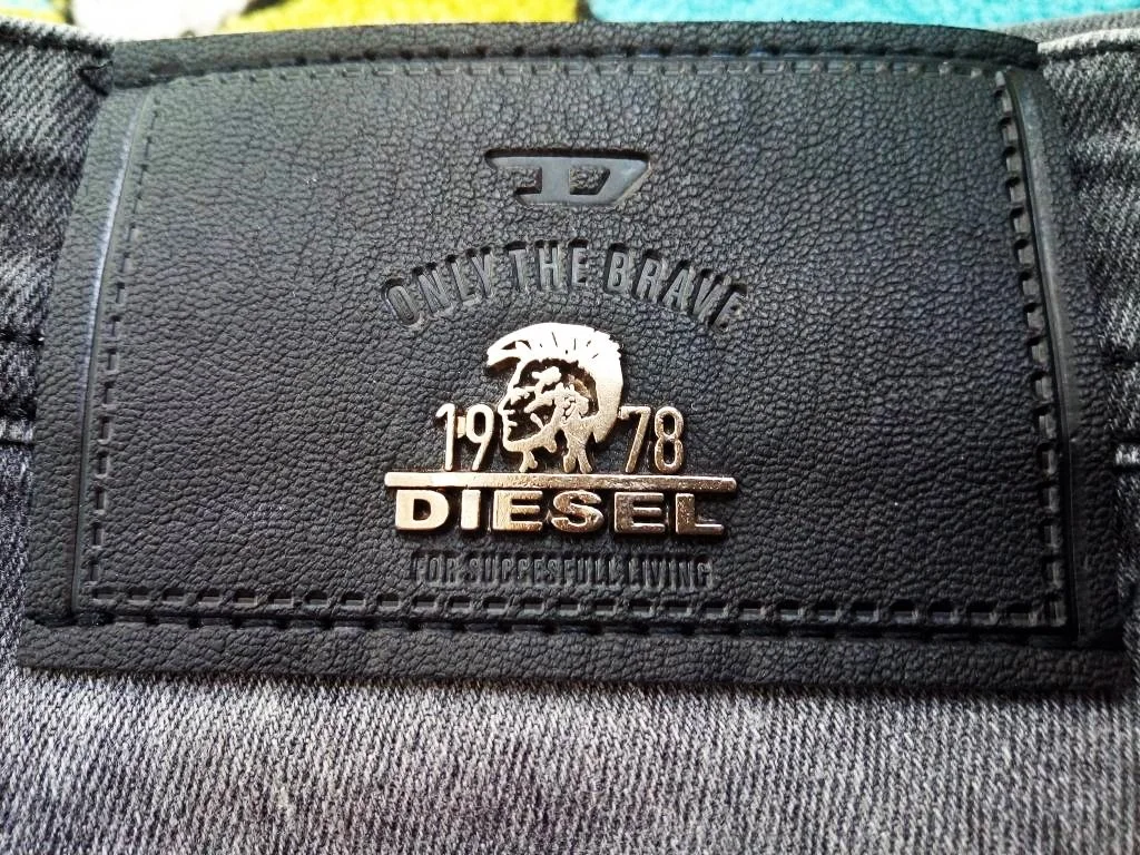 Мужские джинсы DIESEL р.34 НОВЫЕ - миниатюра 2