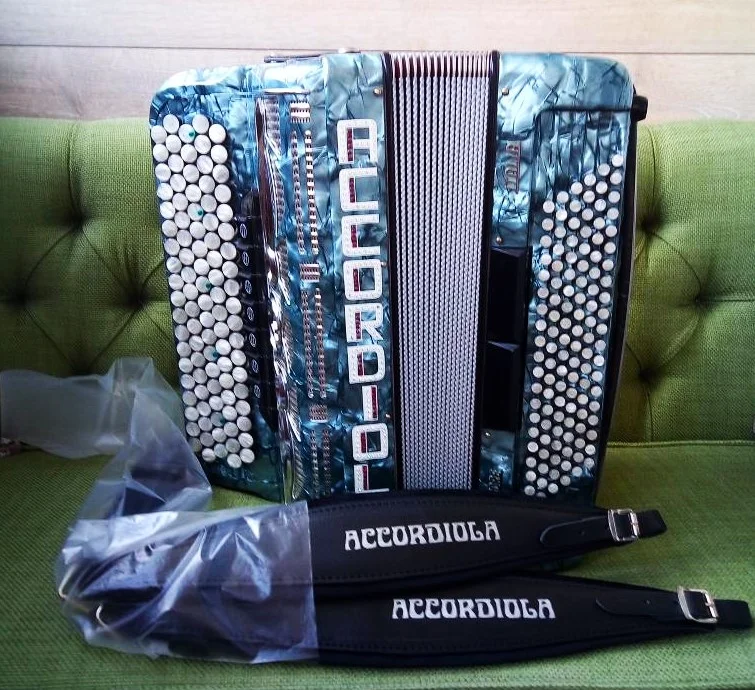 Концертный баян Accordiola (Италия) 4х голосный - миниатюра 9