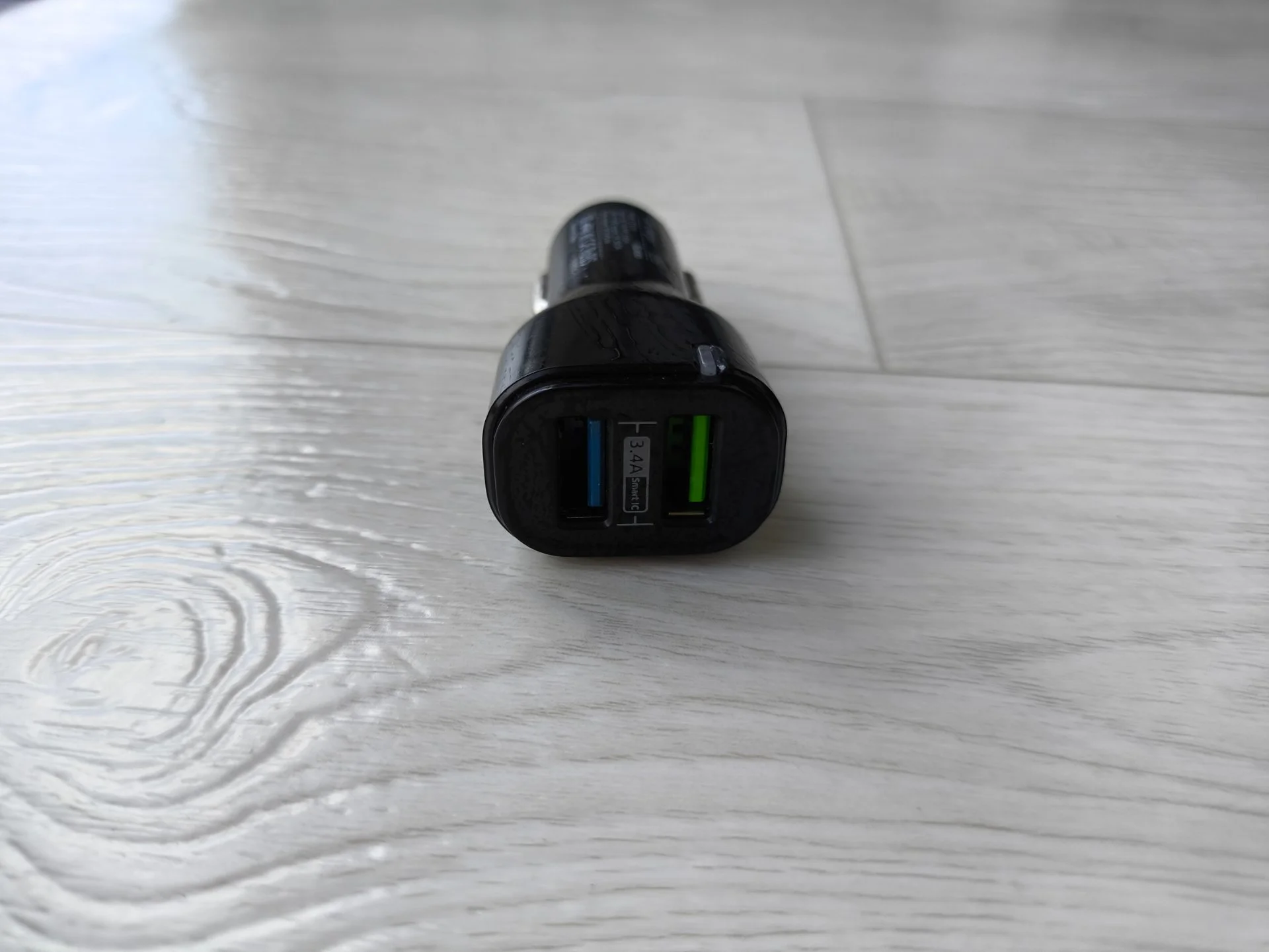 адаптер в прикуриватель usb для зарядки - миниатюра 3