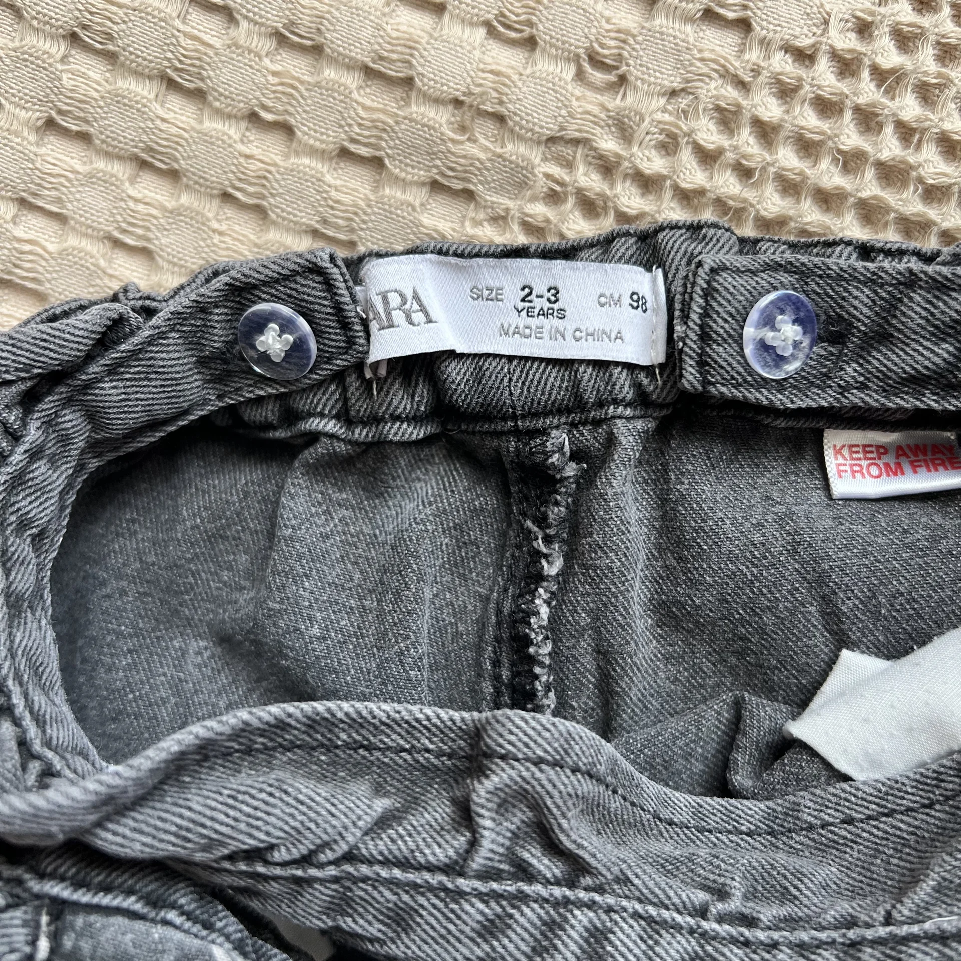 джинсовый комбинезон zara 92-98 - миниатюра 4