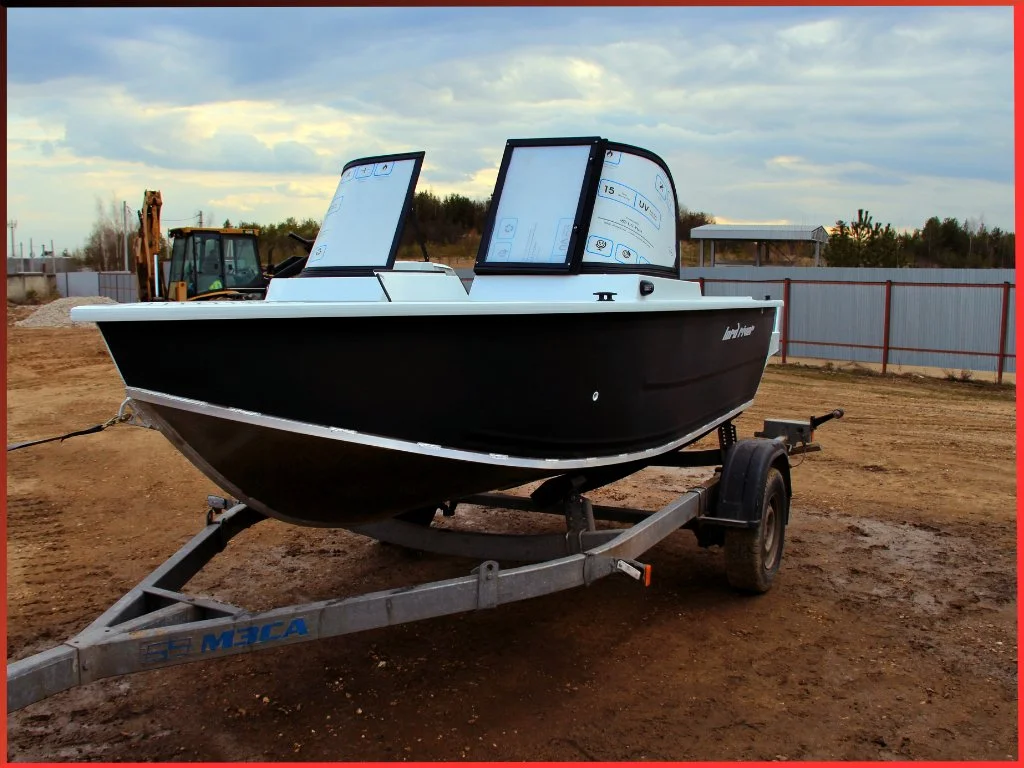 Моторная лодка Lord River 42 - миниатюра 23