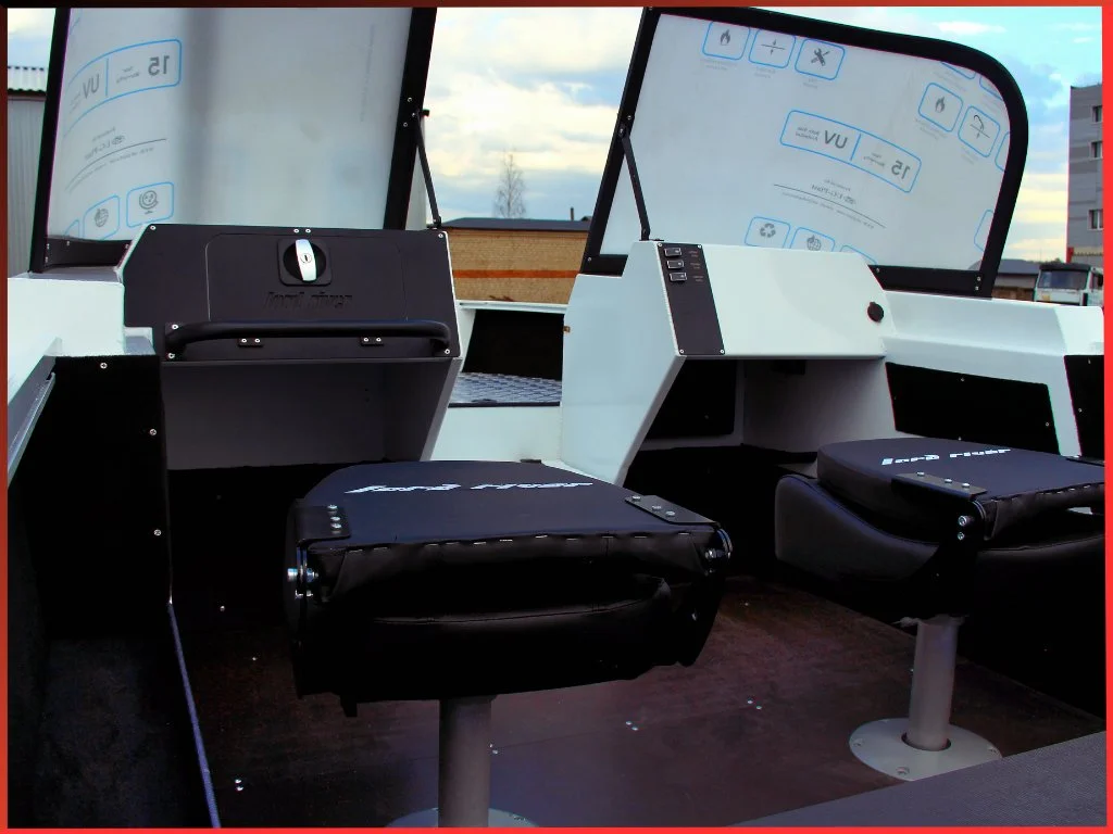 Моторная лодка Lord River 42 - миниатюра 13
