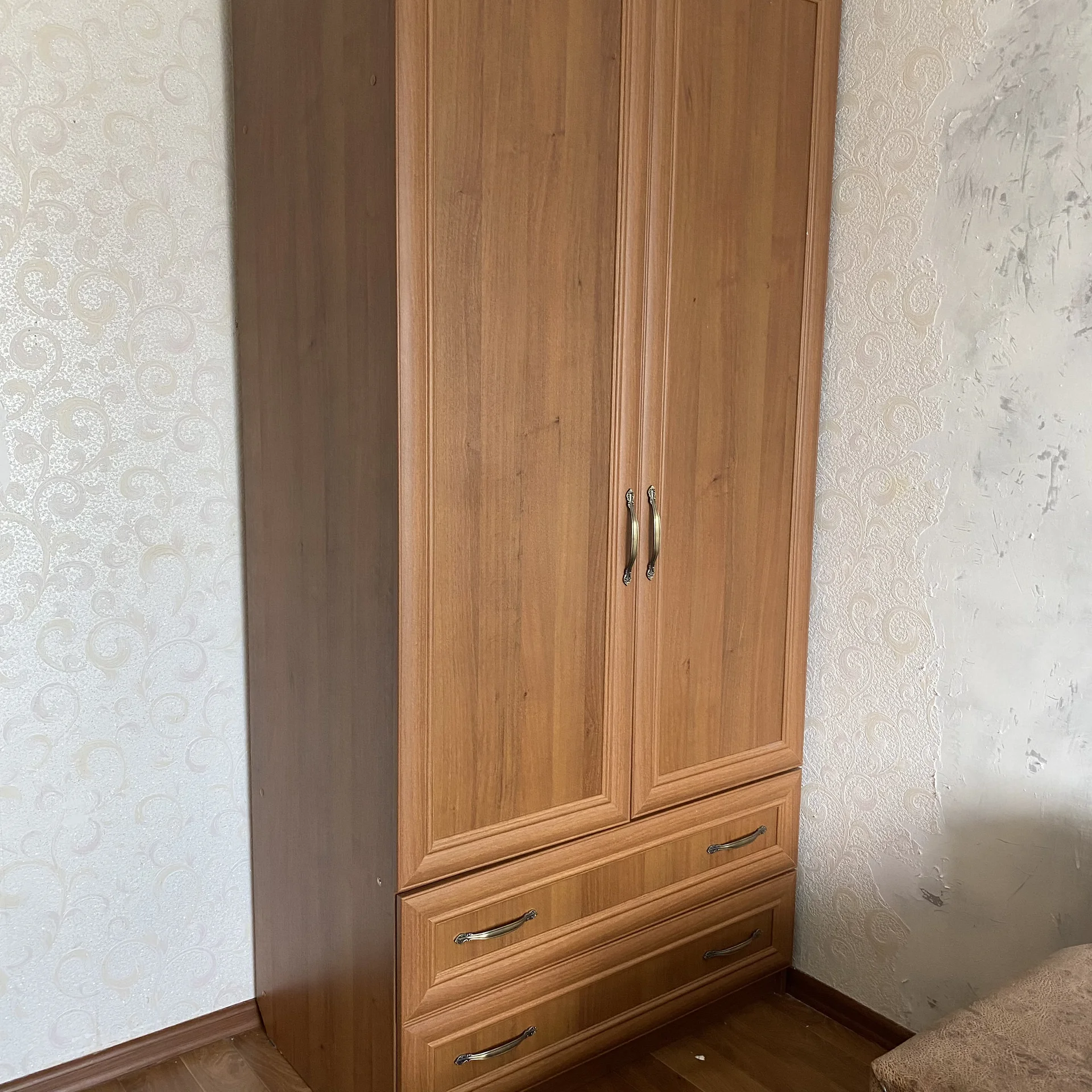 Распашной шкаф - изображение 1