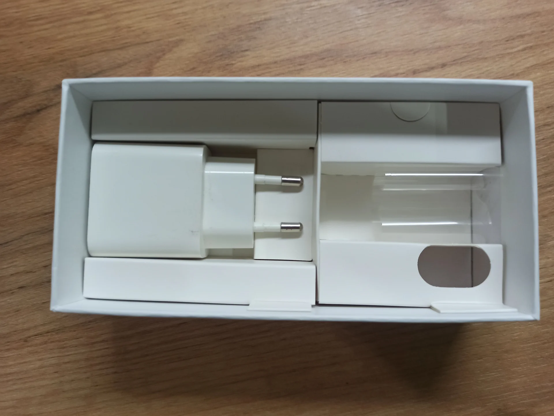 Смартфон Xiaomi Redmi 7A 2/32гб (Матовый черный) ("кирпич") - миниатюра 4