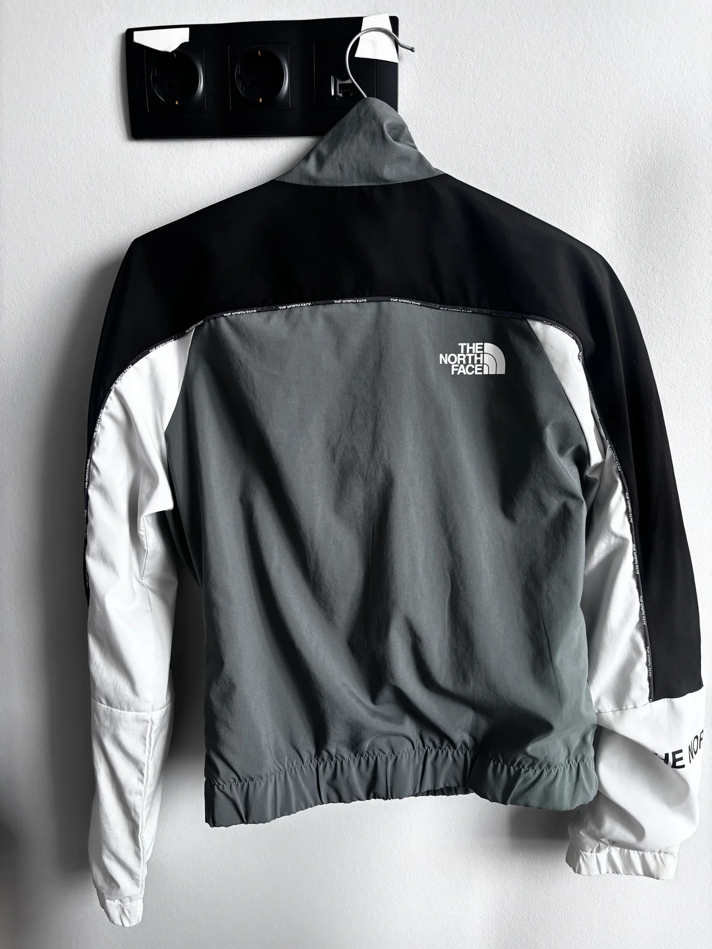 the north face ветровка - миниатюра 2