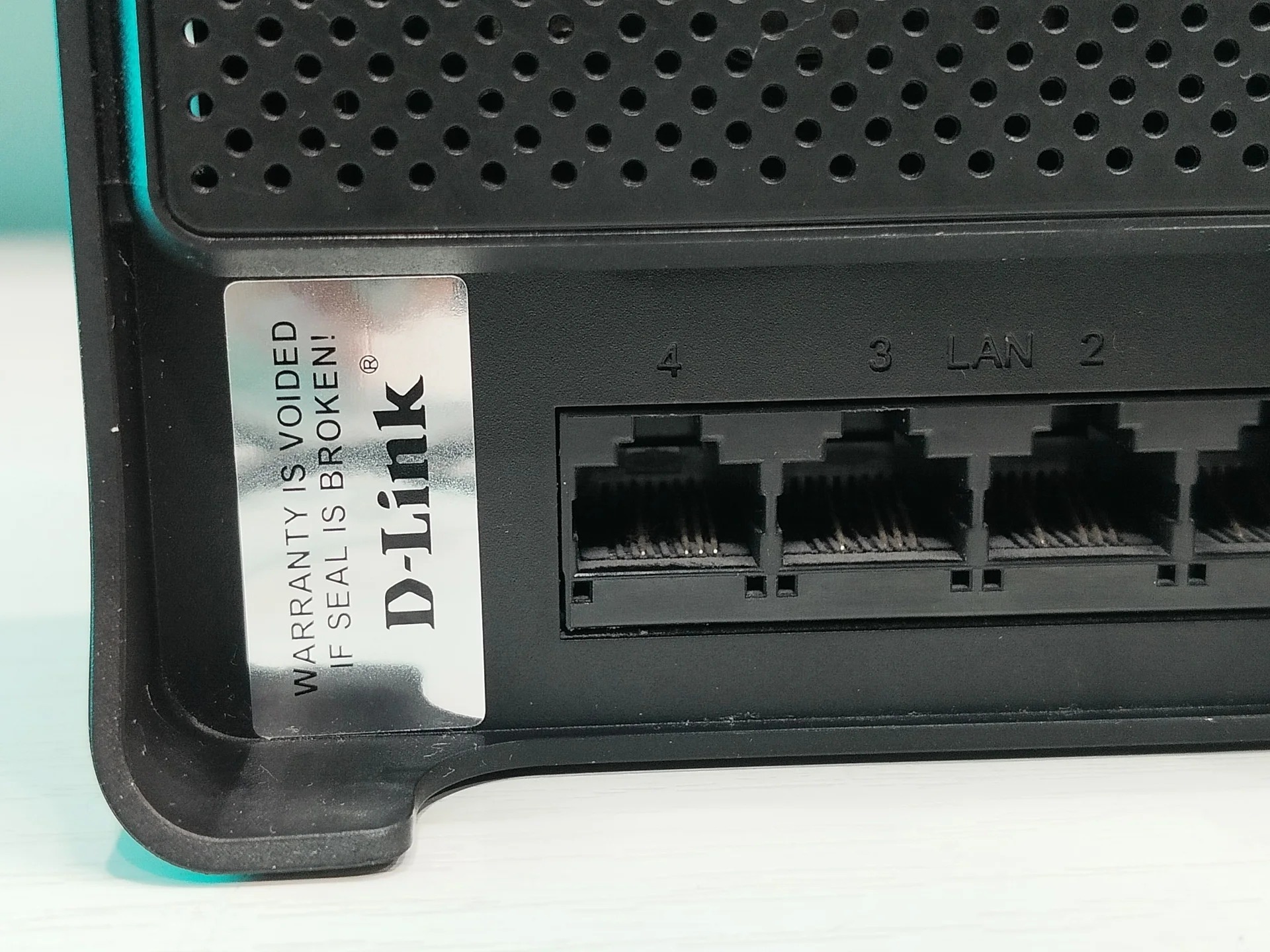 Роутер D-link DIR-300 Отличное состояние - миниатюра 3