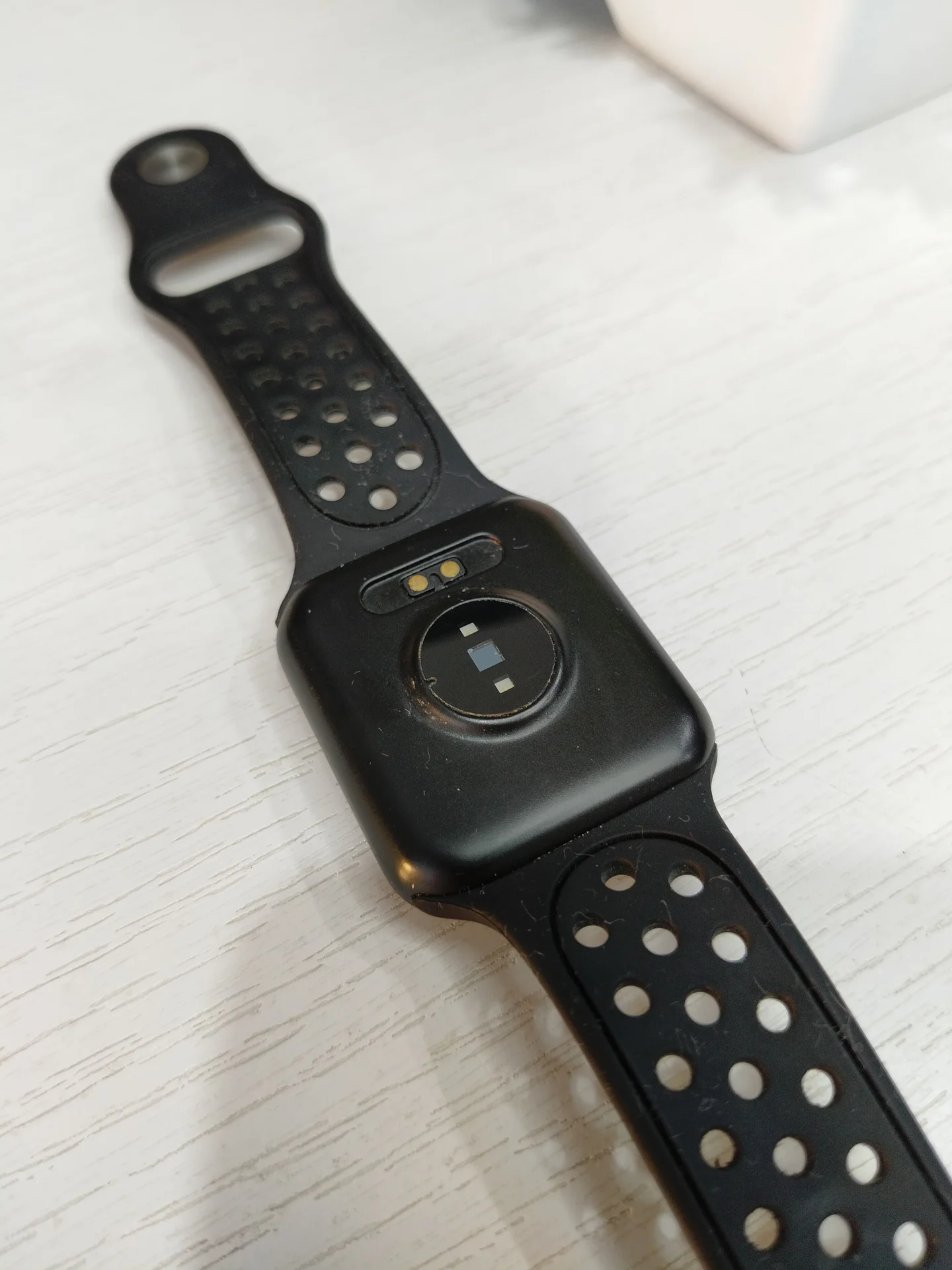 Смарт часы модель С266, спортивные с защитой IP67 - миниатюра 3