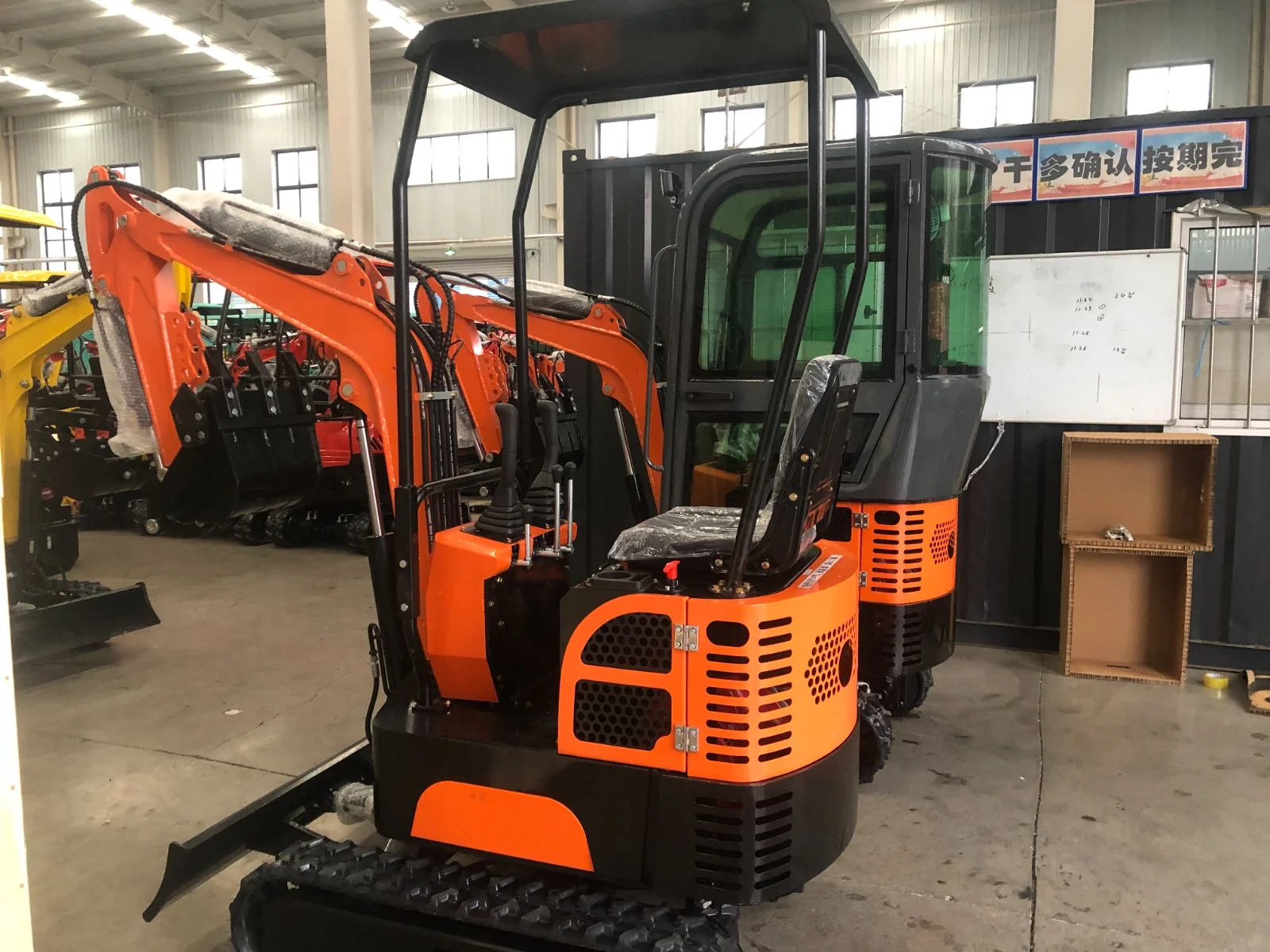 МиниЭкскаватор SICH HT10 - миниатюра 3