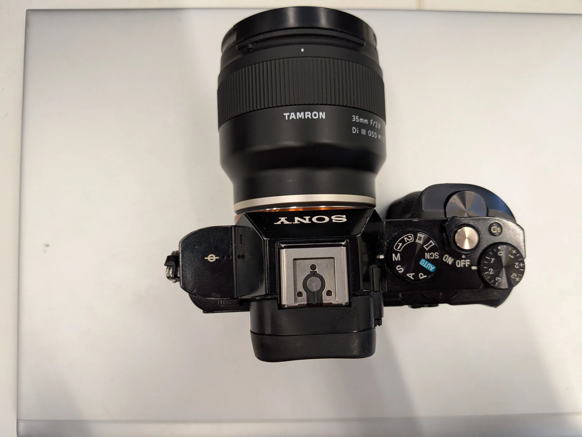 Sony a7 ilce 1 + Tamron 35 mm 2.8 - изображение 1