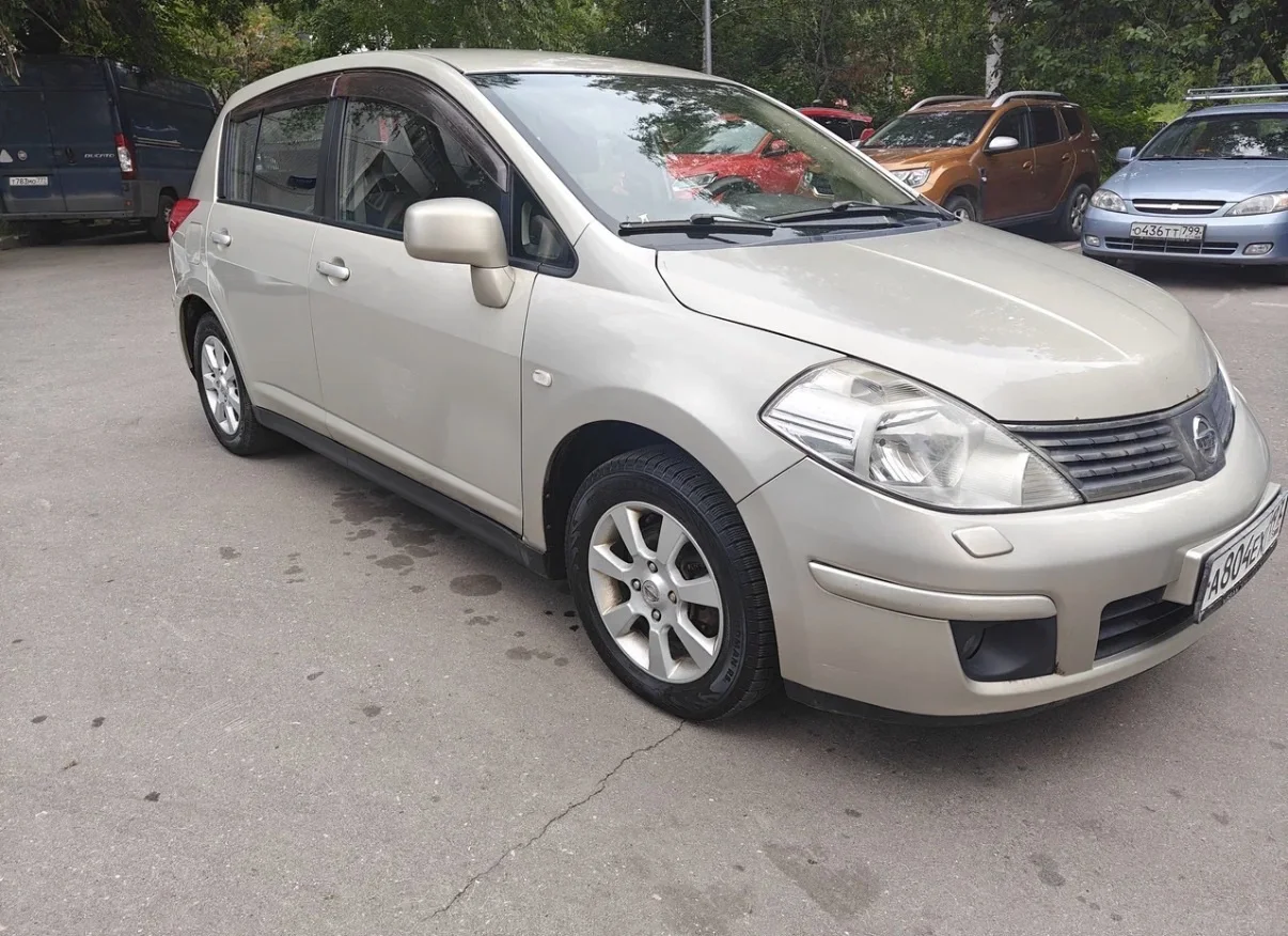 nissan tiida 1,6 - миниатюра 2