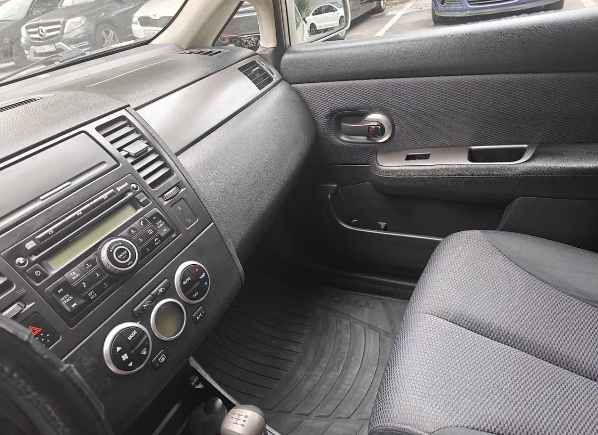 nissan tiida 1,6 - миниатюра 11