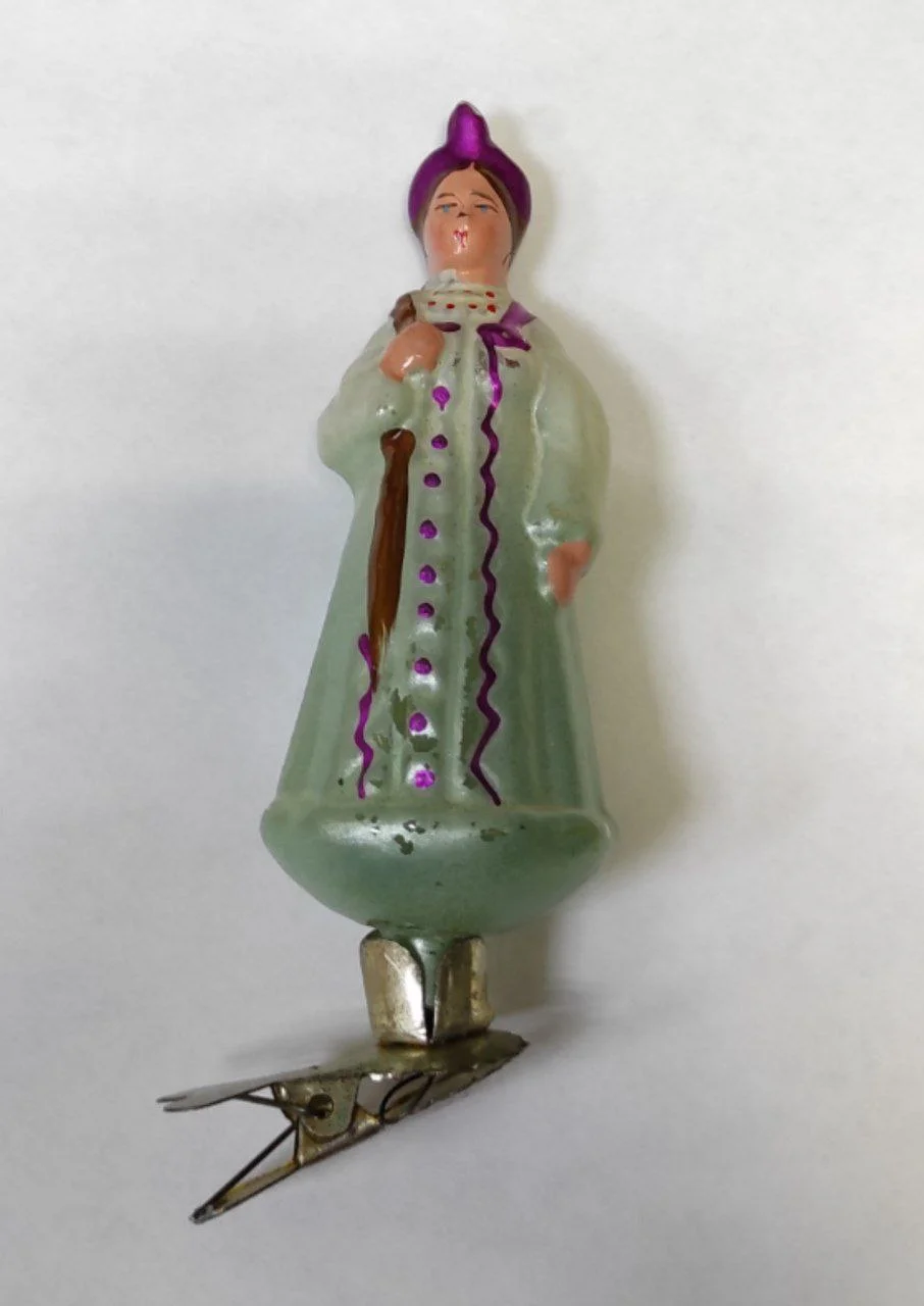 Ёлочная игрушка "Варвара Краса Длинная коса" На прищепке. 1950-е? Стекло. Винтаж. СССР. - изображение 1