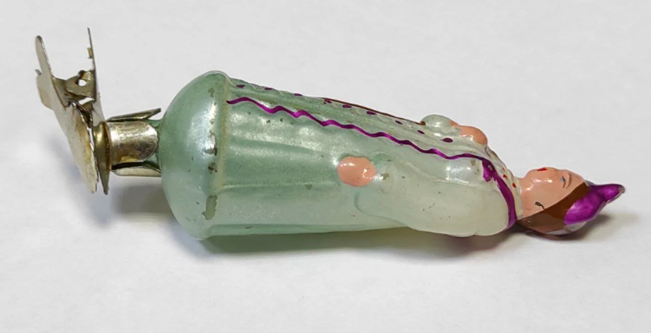 Ёлочная игрушка "Варвара Краса Длинная коса" На прищепке. 1950-е? Стекло. Винтаж. СССР. - миниатюра 3