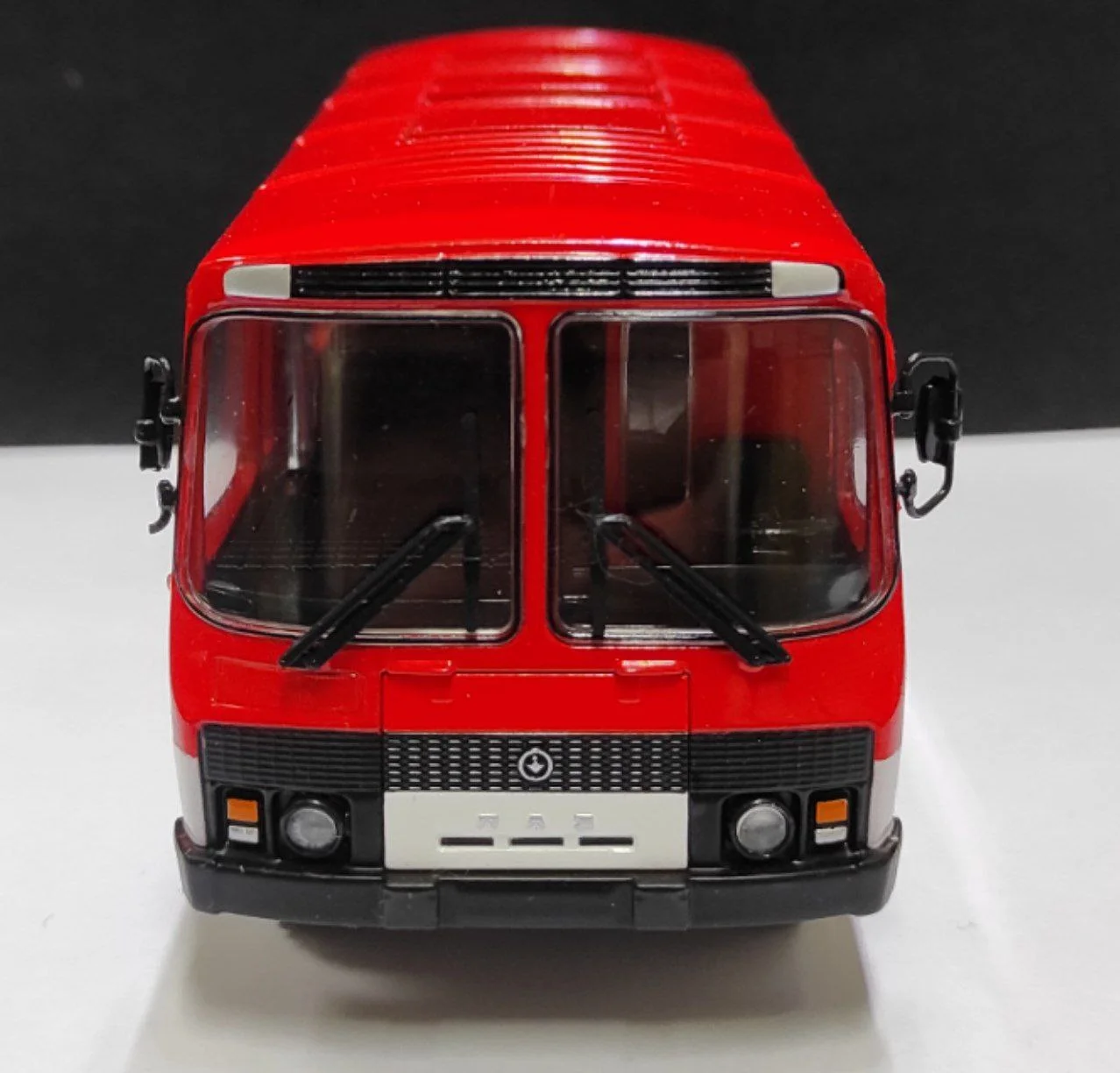 Модель машины 1:43 "ПАЗ-3205" Наши Автобусы. - миниатюра 3