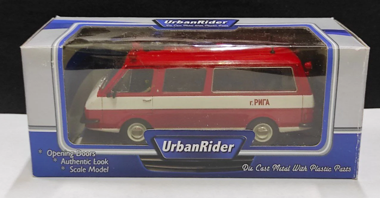 Модель машины 1:43 "РАФ-22034" DeAgostini. - изображение 1