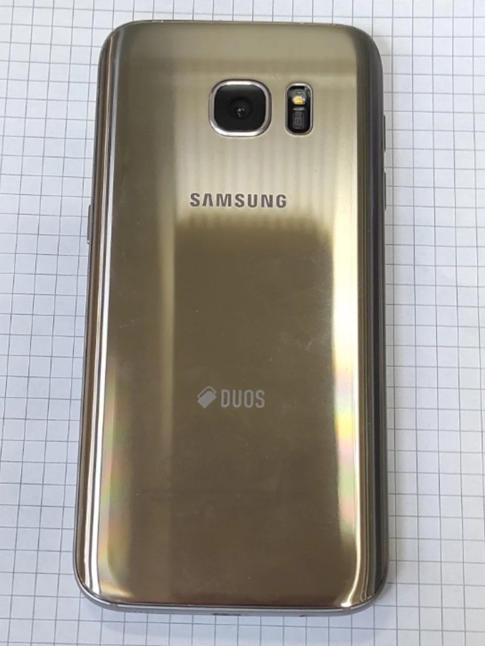Сенсорный телефон "Samsung S7 SM-G930FD" Возможно требуется замена аккумулятора. Не включается. - миниатюра 2