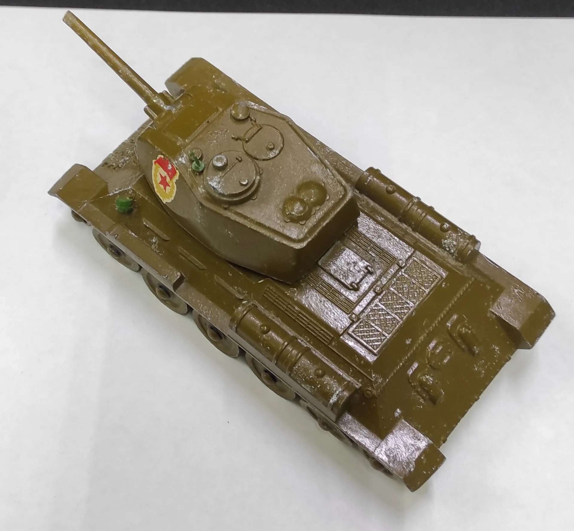 Детская металлическая игрушка "Танк Т-34" Военная техника. Винтаж. Времен СССР. - миниатюра 5