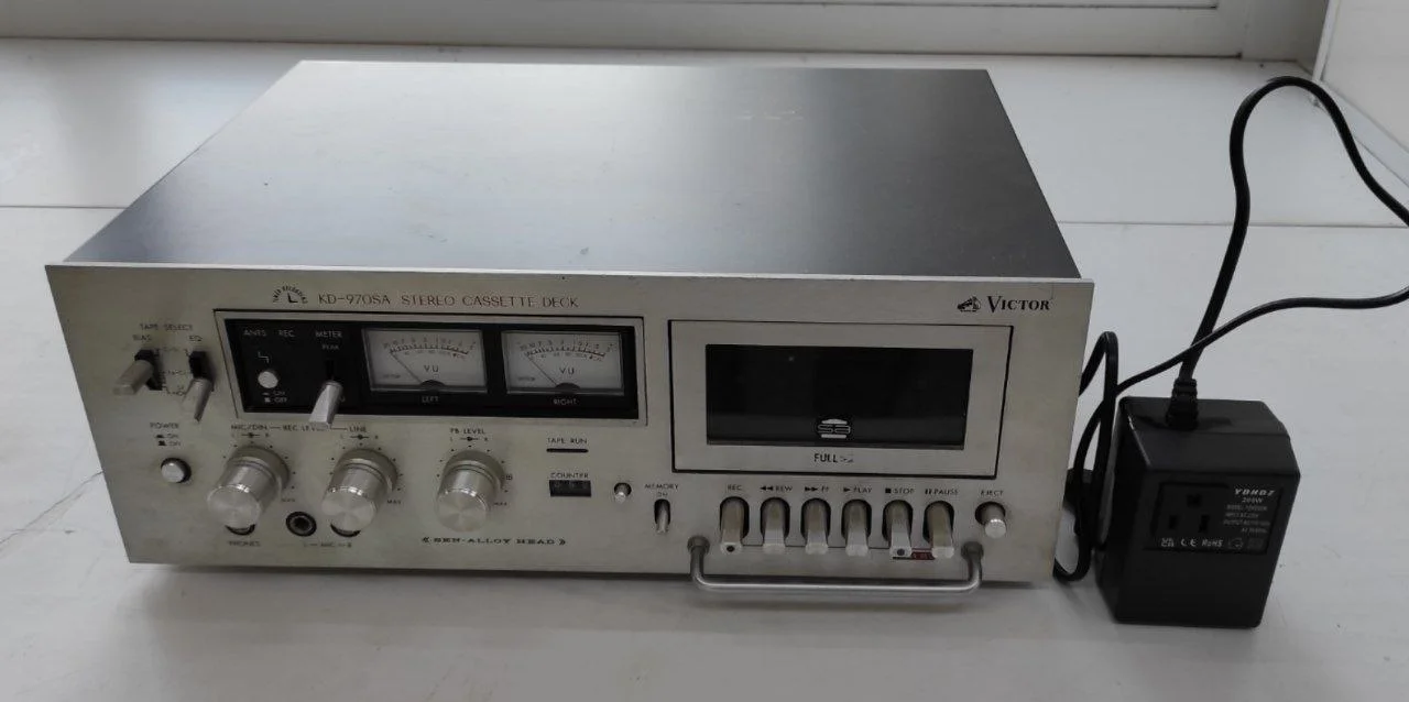 Редкая кассетная дека "Victor KD-970SA" Работает кассеты воспроизводит. Проверял на наушниках. Japan - миниатюра 2