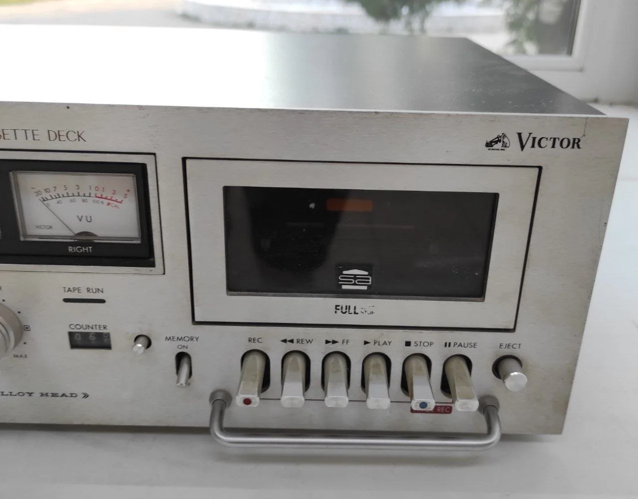 Редкая кассетная дека "Victor KD-970SA" Работает кассеты воспроизводит. Проверял на наушниках. Japan - миниатюра 4