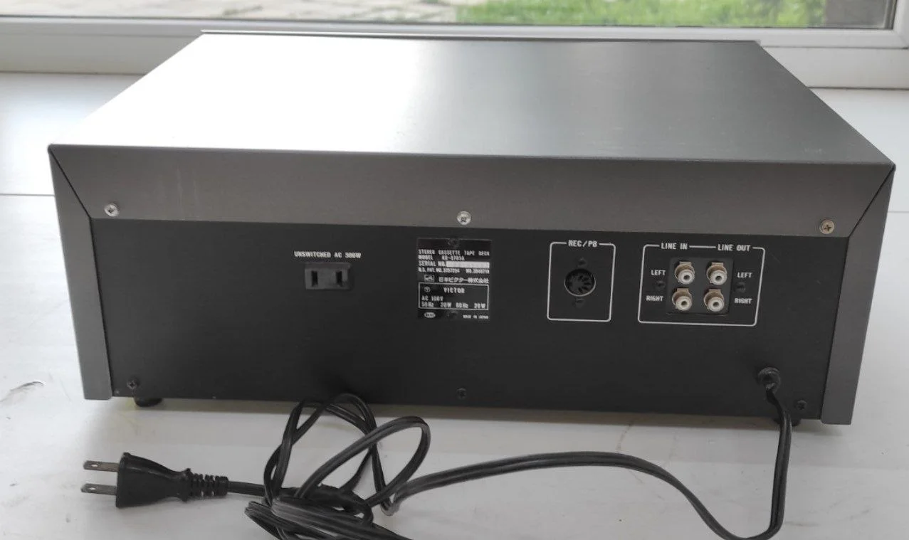 Редкая кассетная дека "Victor KD-970SA" Работает кассеты воспроизводит. Проверял на наушниках. Japan - миниатюра 7