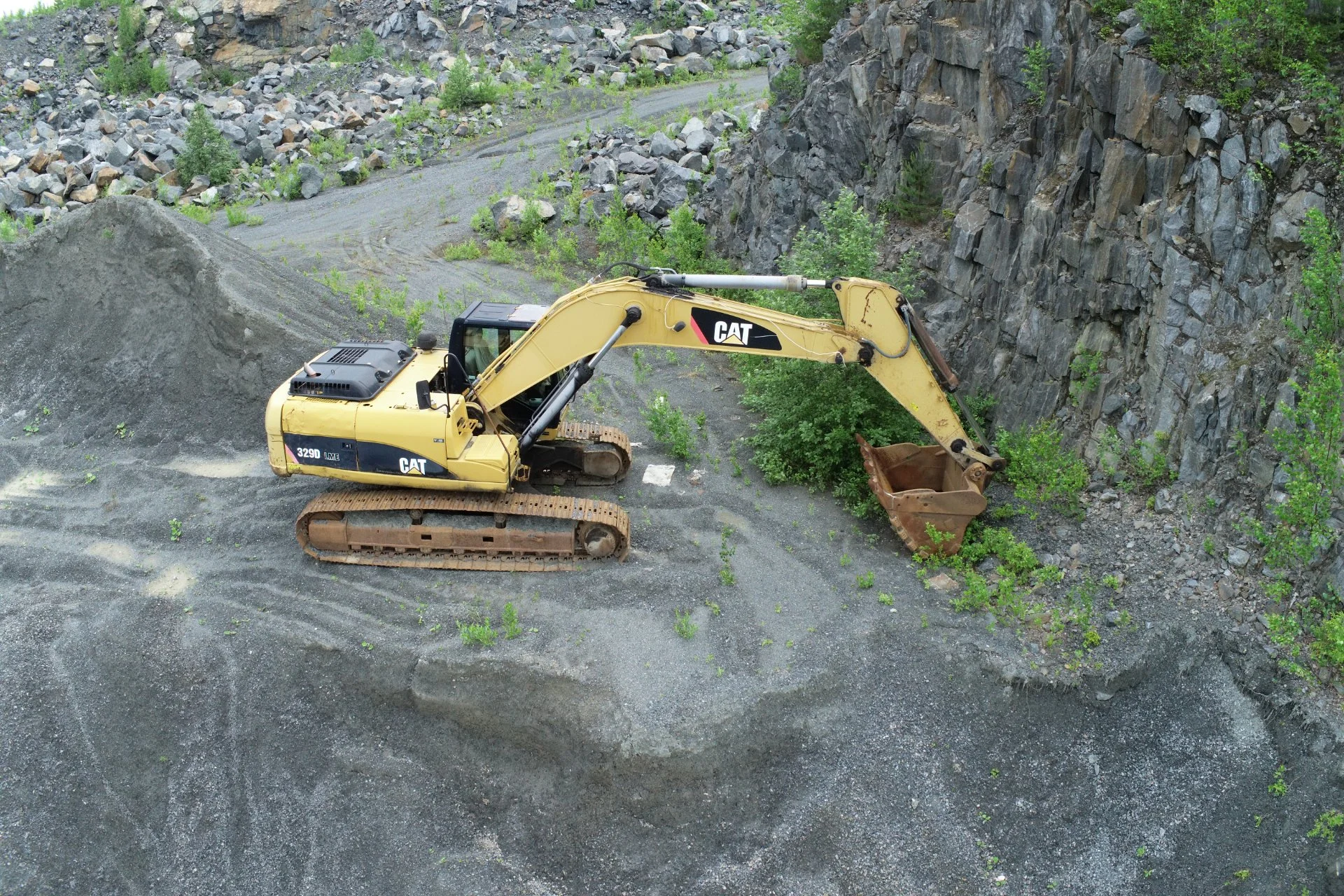 экскаватор CAT 329 DL - изображение 1